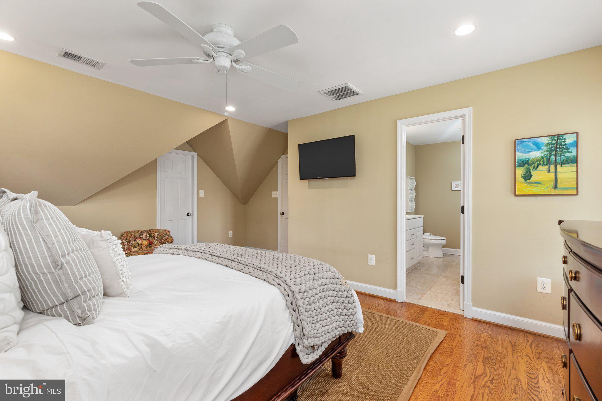 DANIELS - Residential