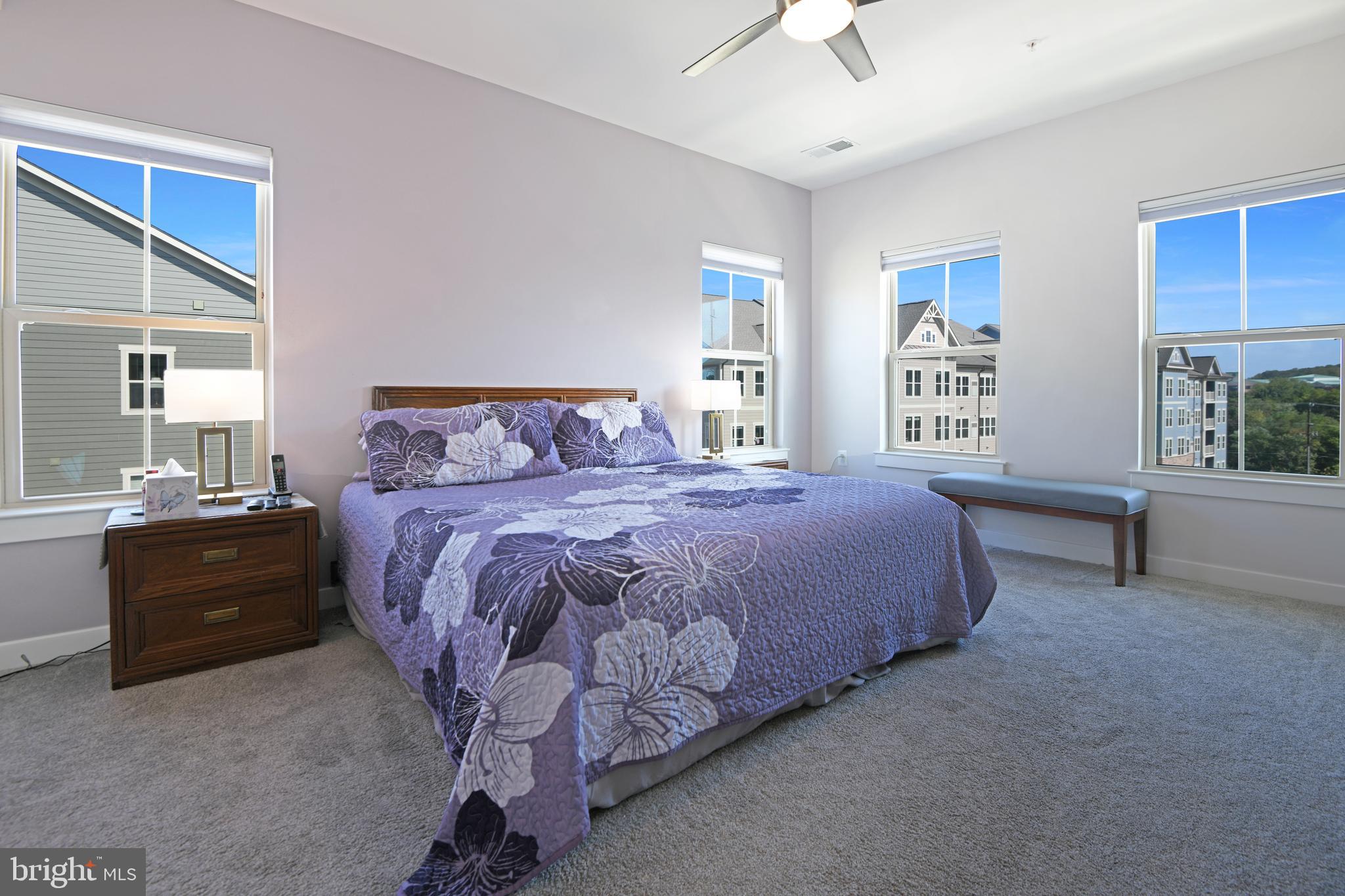 URBANA - Residential