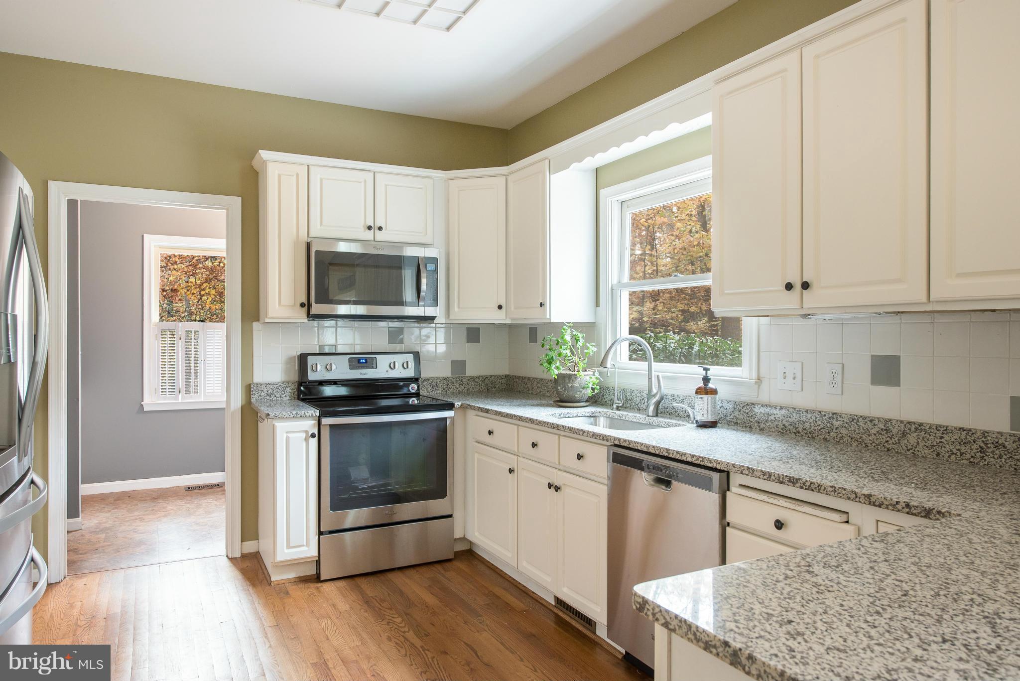 HERMITAGE WOODS CONDOMINIUM - Residential