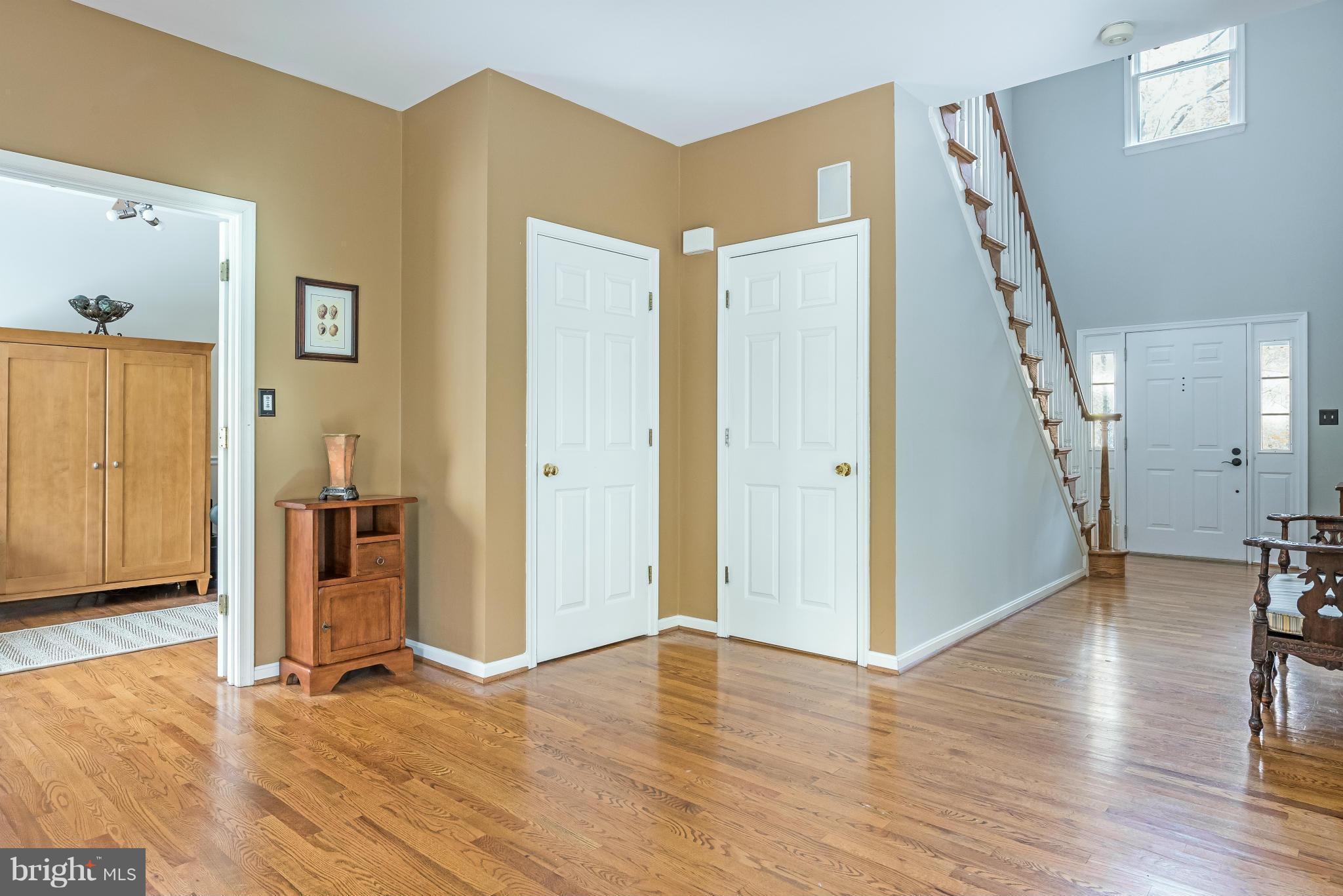 HERMITAGE WOODS CONDOMINIUM - Residential