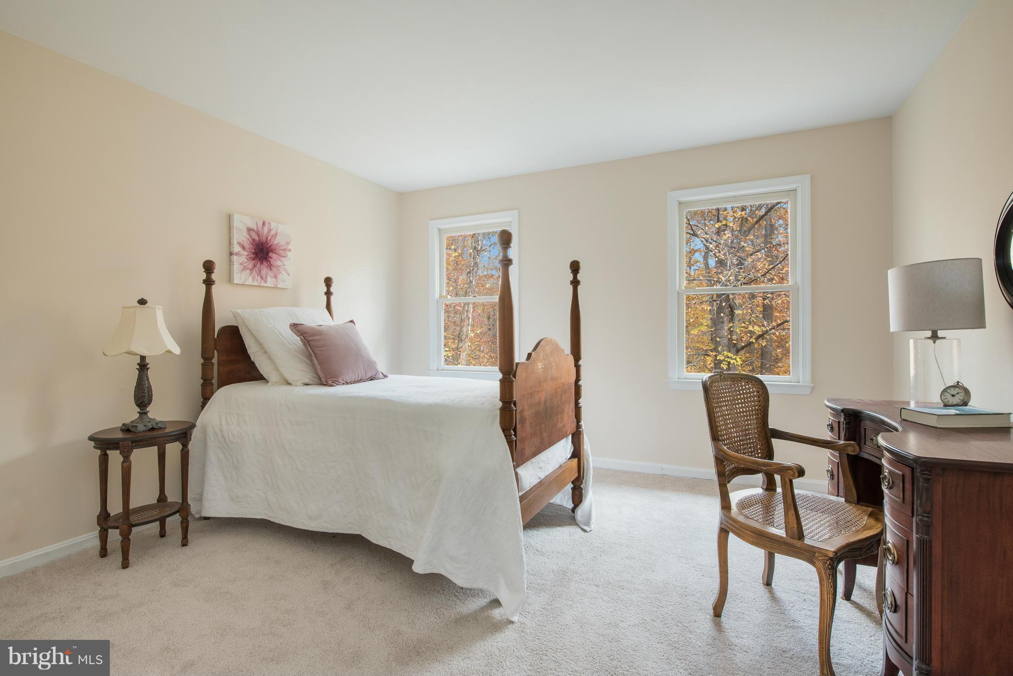 HERMITAGE WOODS CONDOMINIUM - Residential