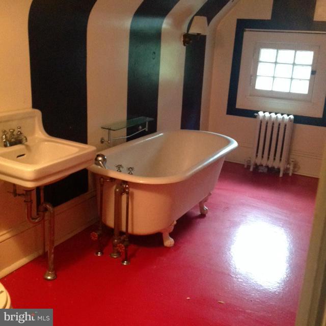 ROLAND PARK - Residential