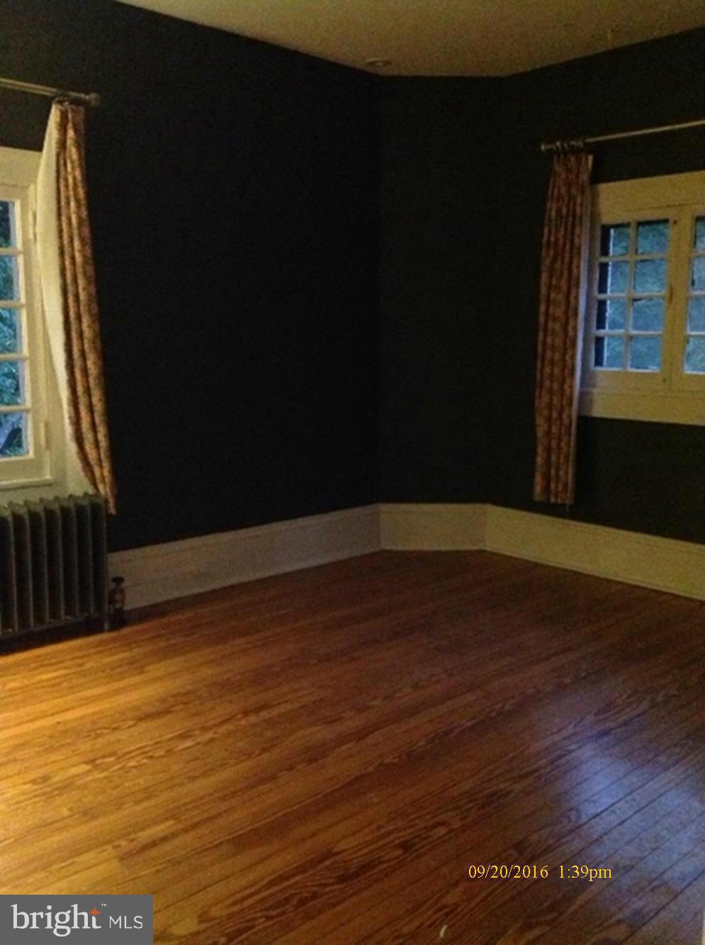 ROLAND PARK - Residential