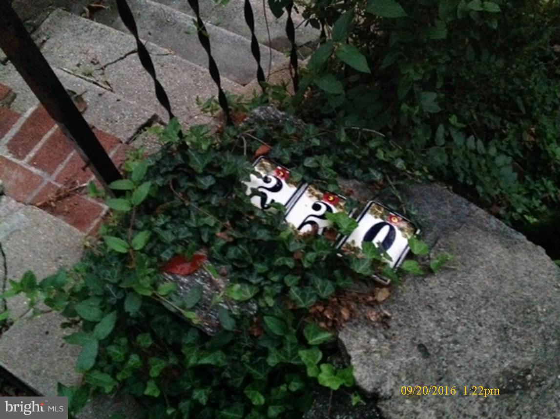 ROLAND PARK - Residential