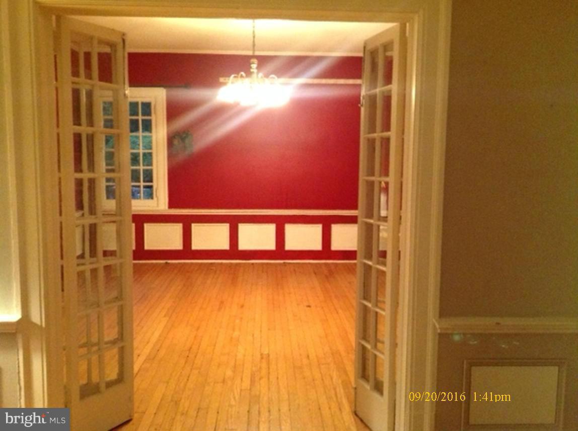 ROLAND PARK - Residential