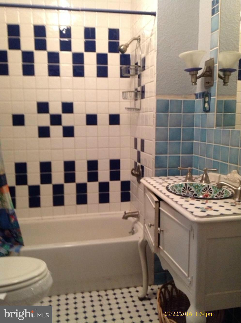 ROLAND PARK - Residential