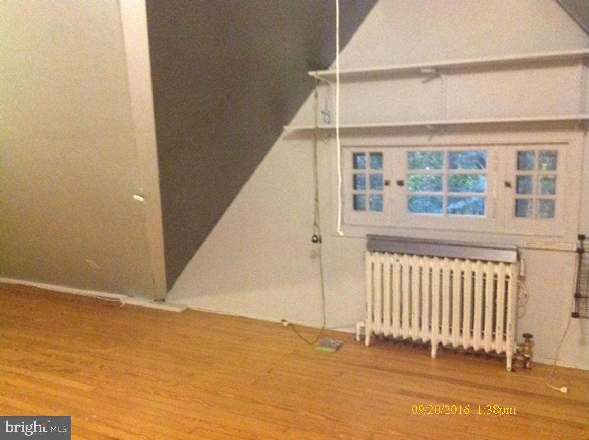 ROLAND PARK - Residential