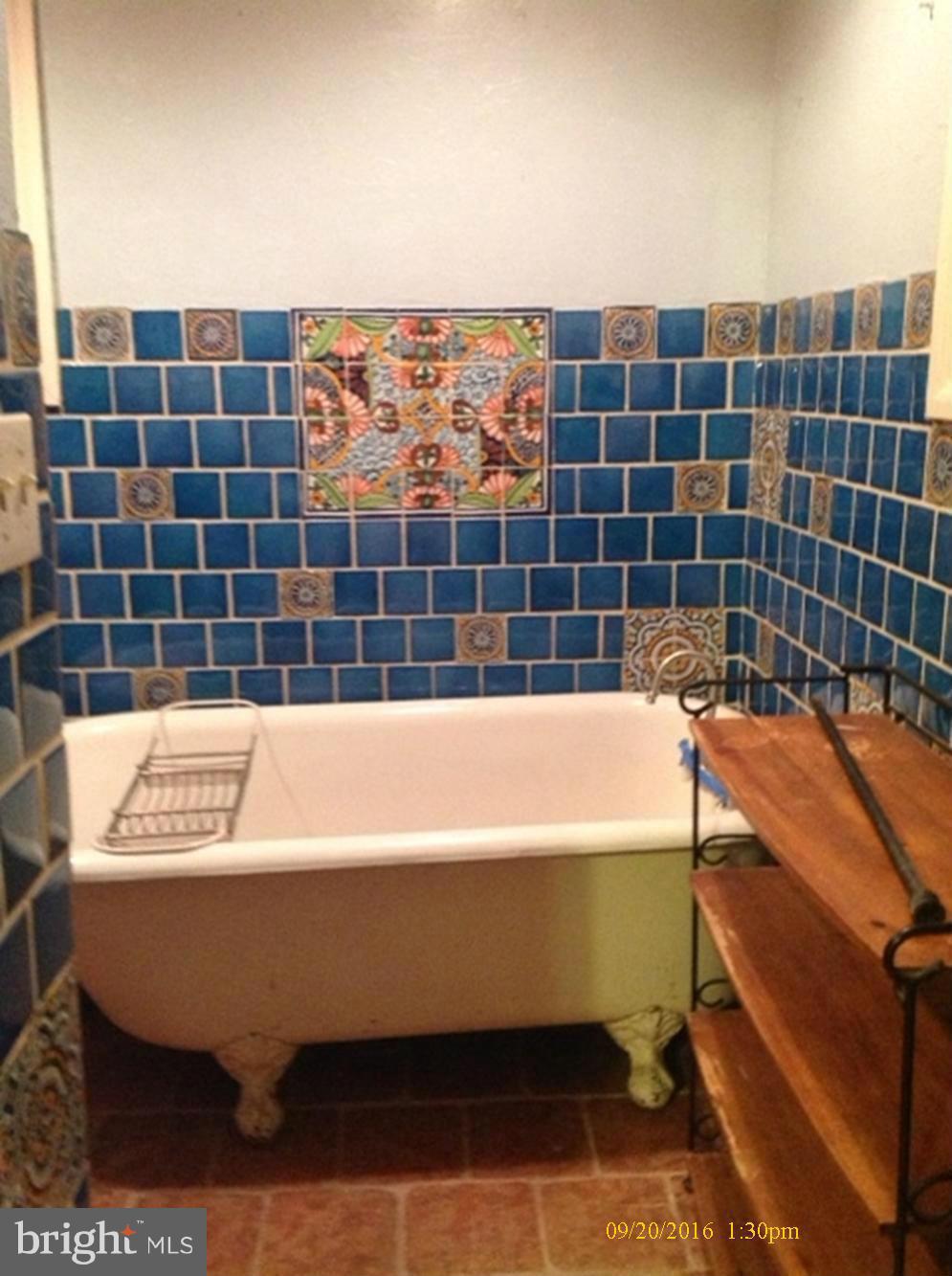 ROLAND PARK - Residential