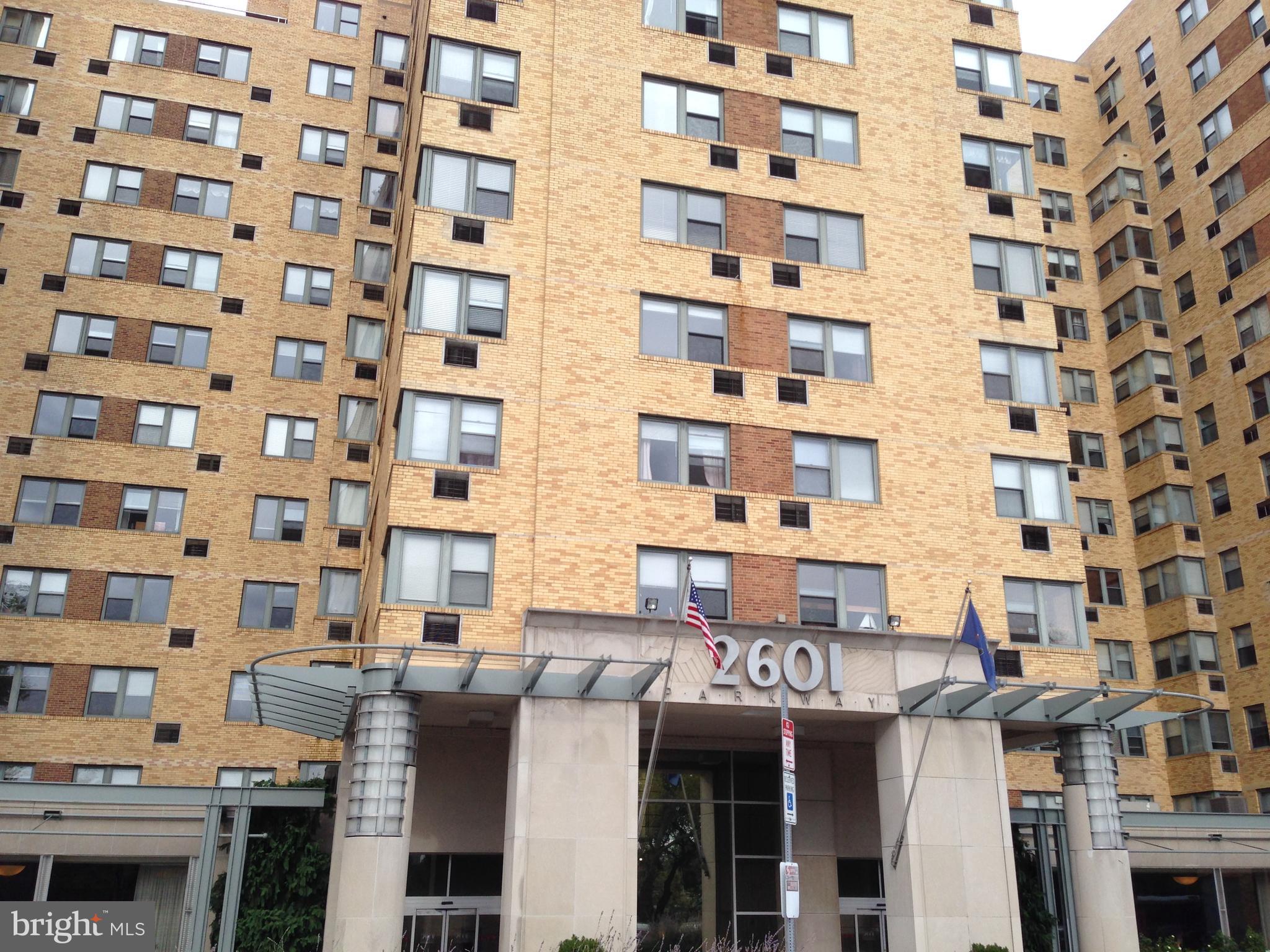 ART MUSEUM AREA - Residential Lease