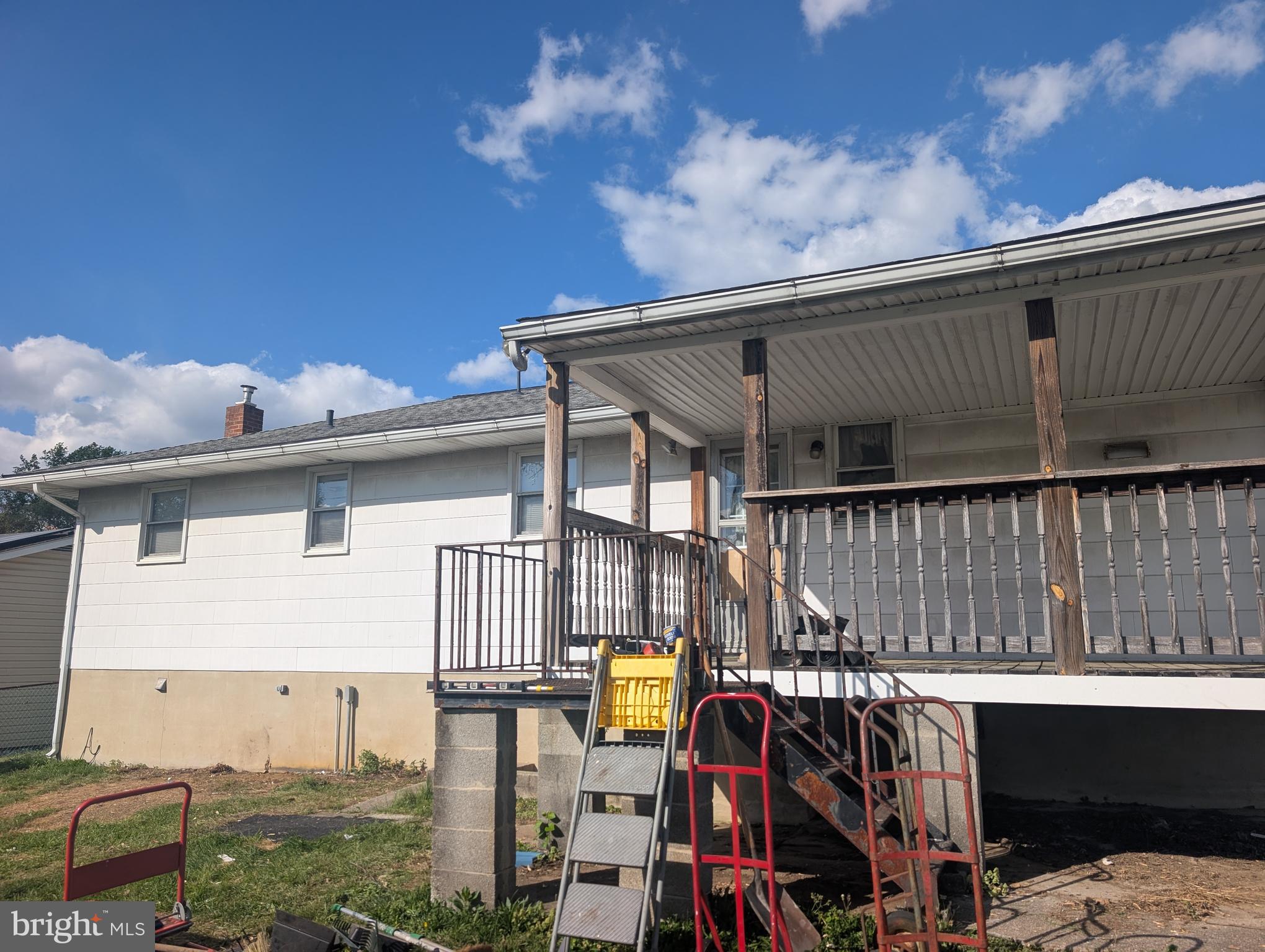 1002 ROSEDALE AVENUE