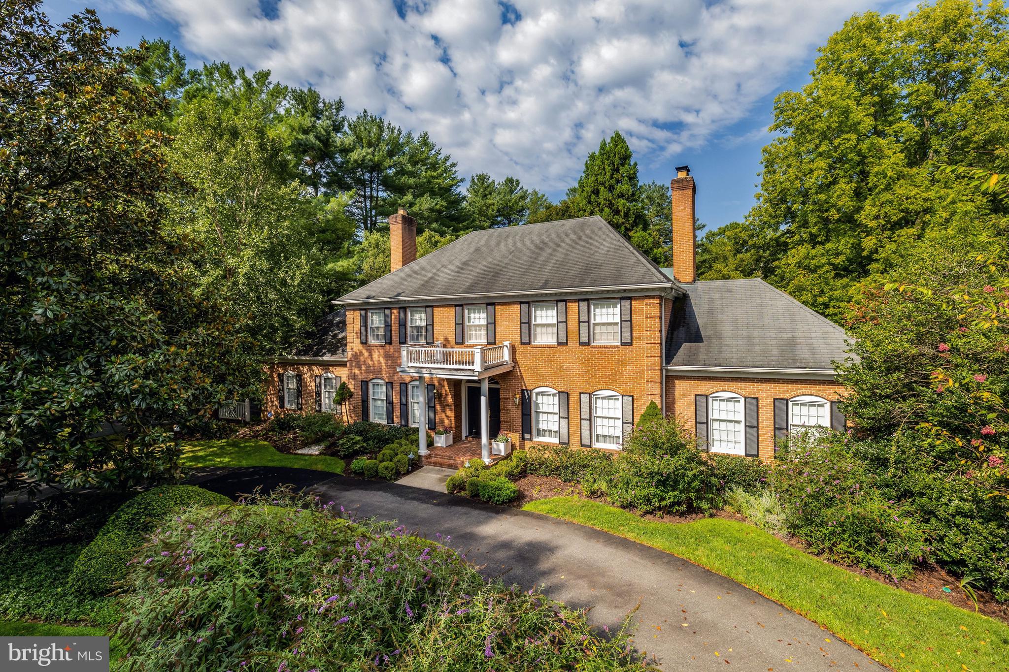 216 RIVER PARK DRIVE