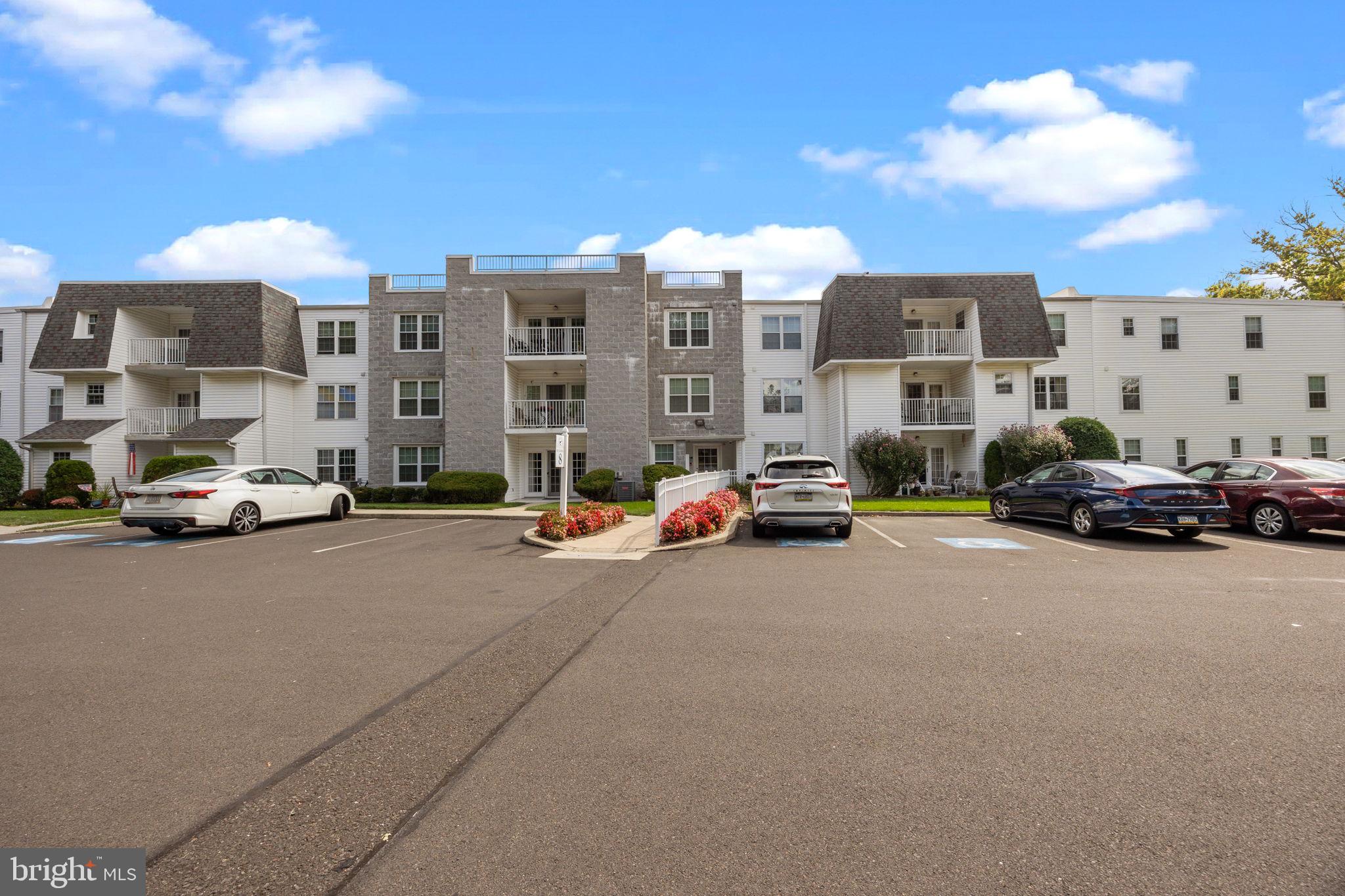 CENTENNIAL STATION - Residential