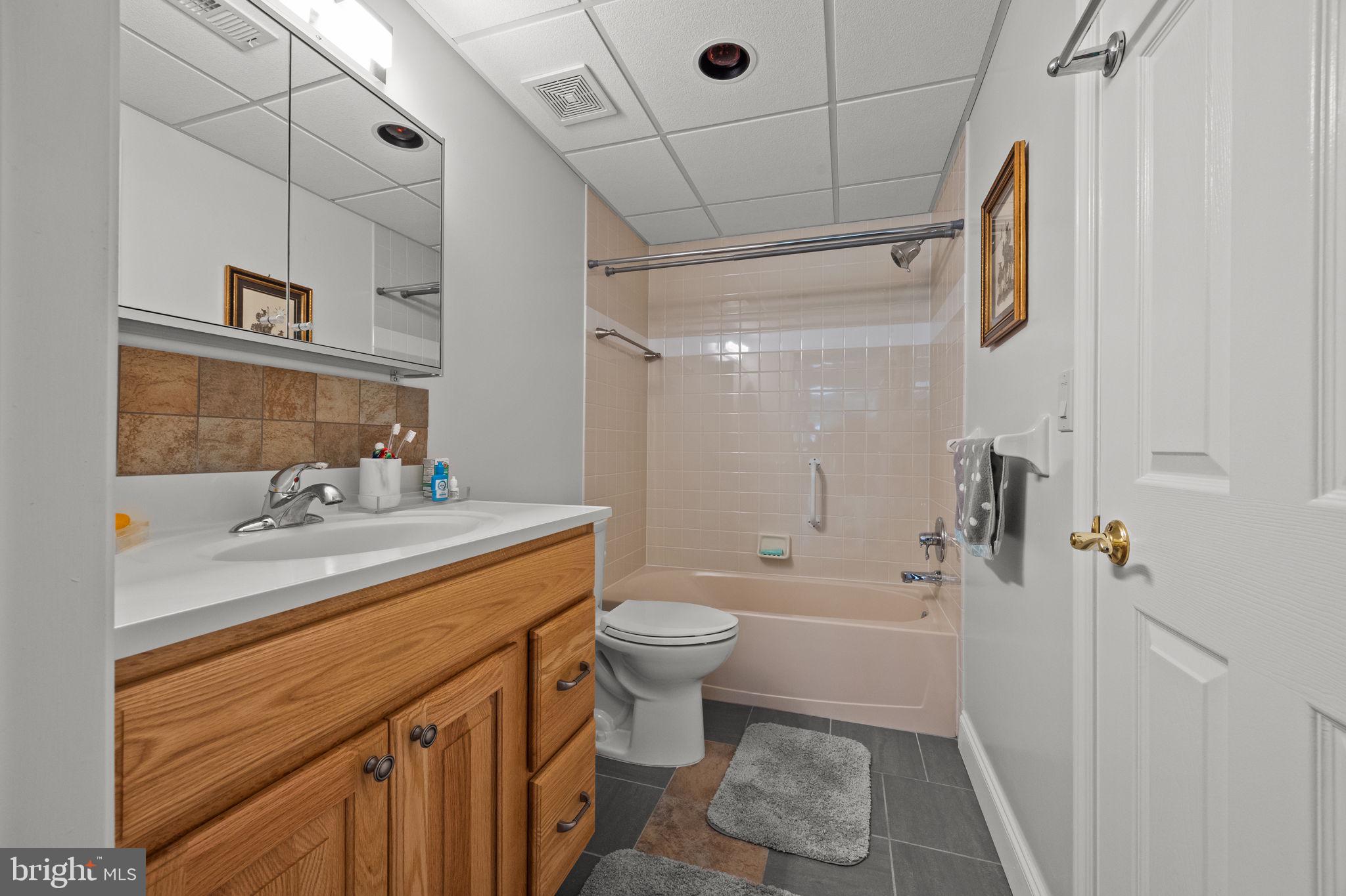 CENTENNIAL STATION - Residential