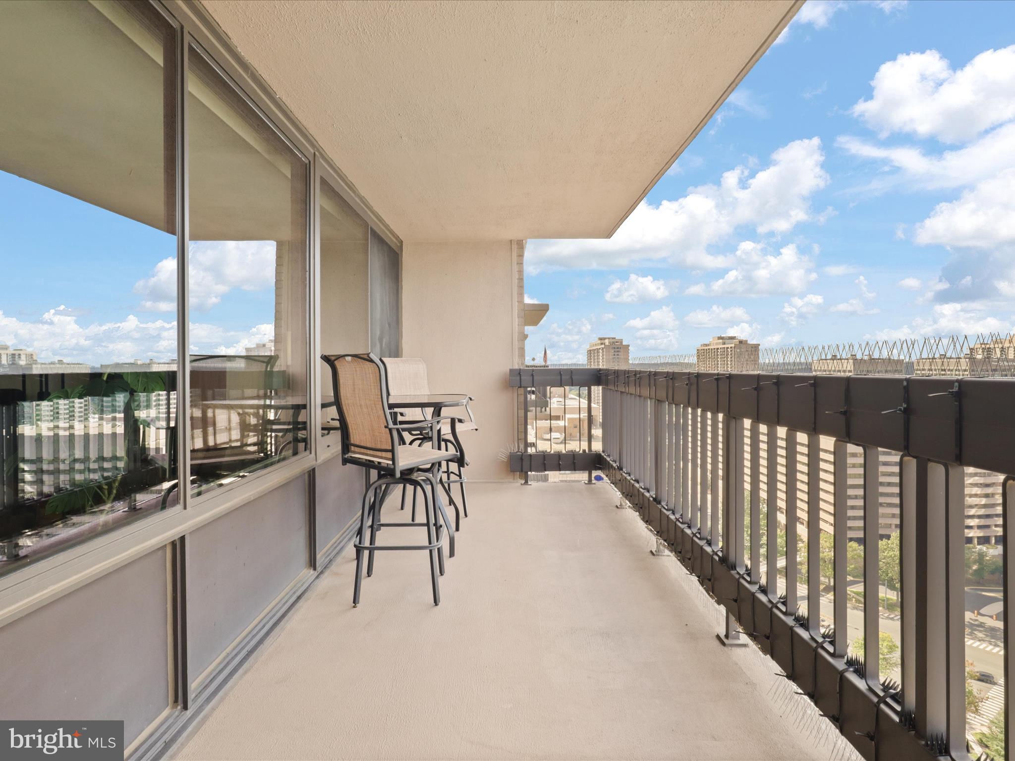 SKYLINE PLAZA - Residential