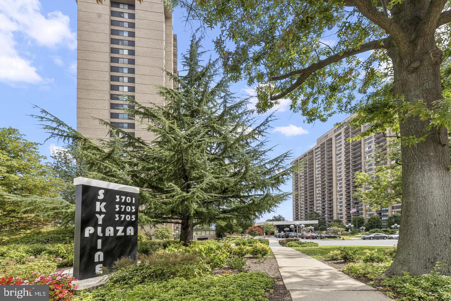 SKYLINE PLAZA - Residential