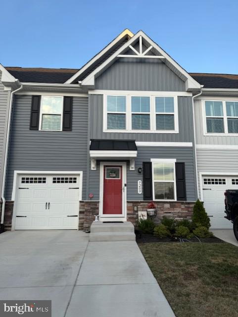 ALEXANDER'S CROSSING - Residential