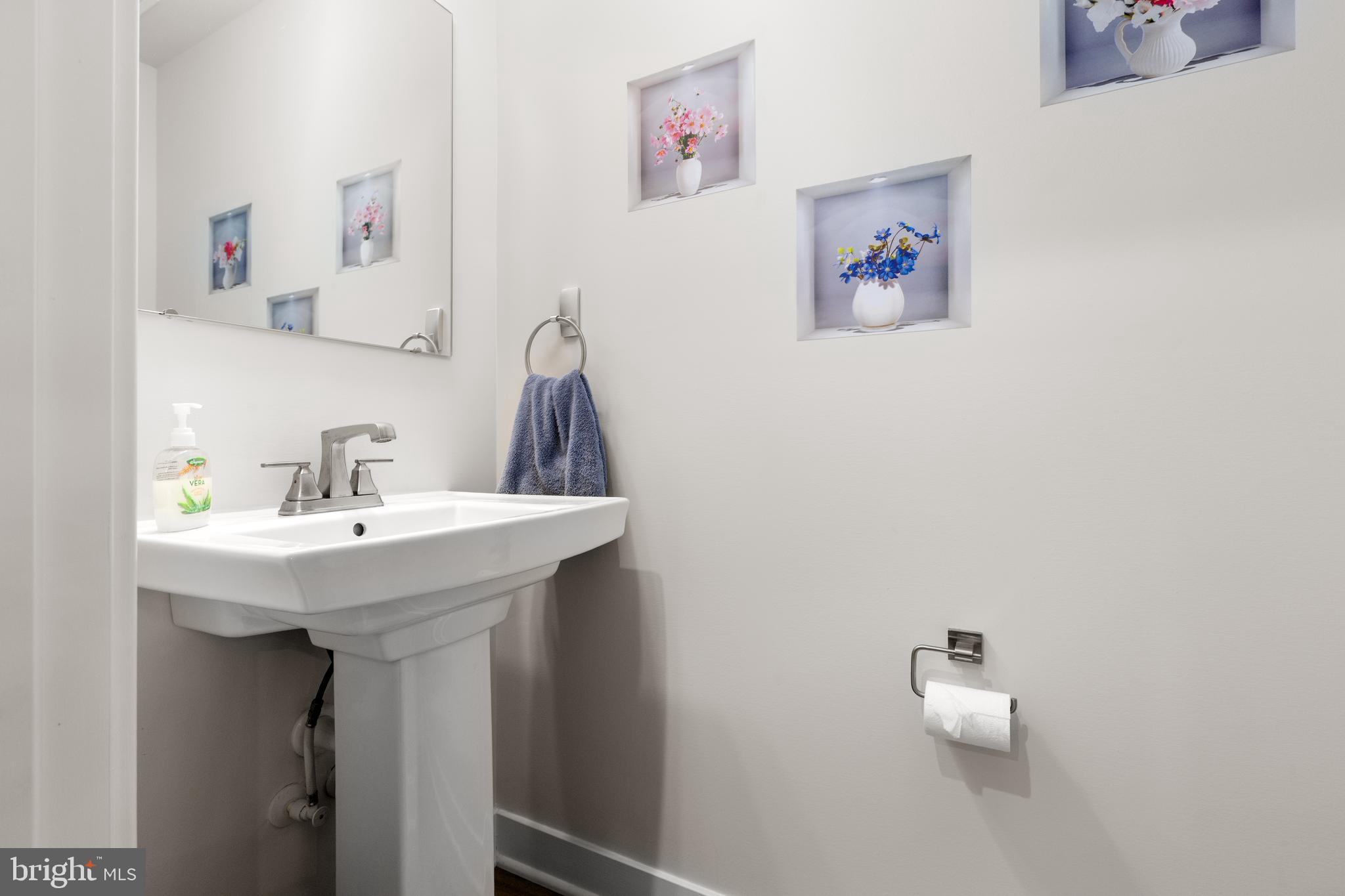 ALEXANDER'S CROSSING - Residential