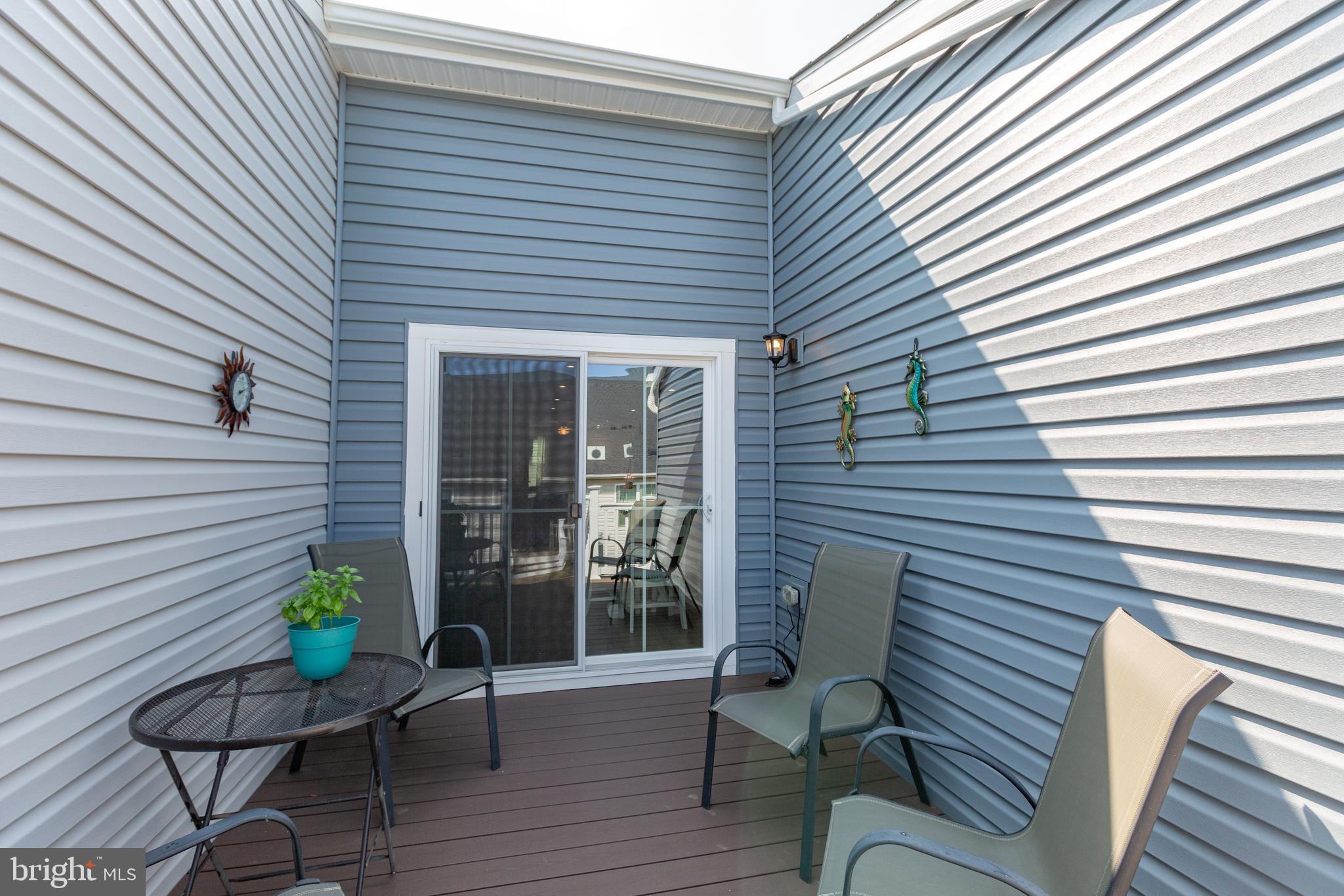 ALEXANDER'S CROSSING - Residential