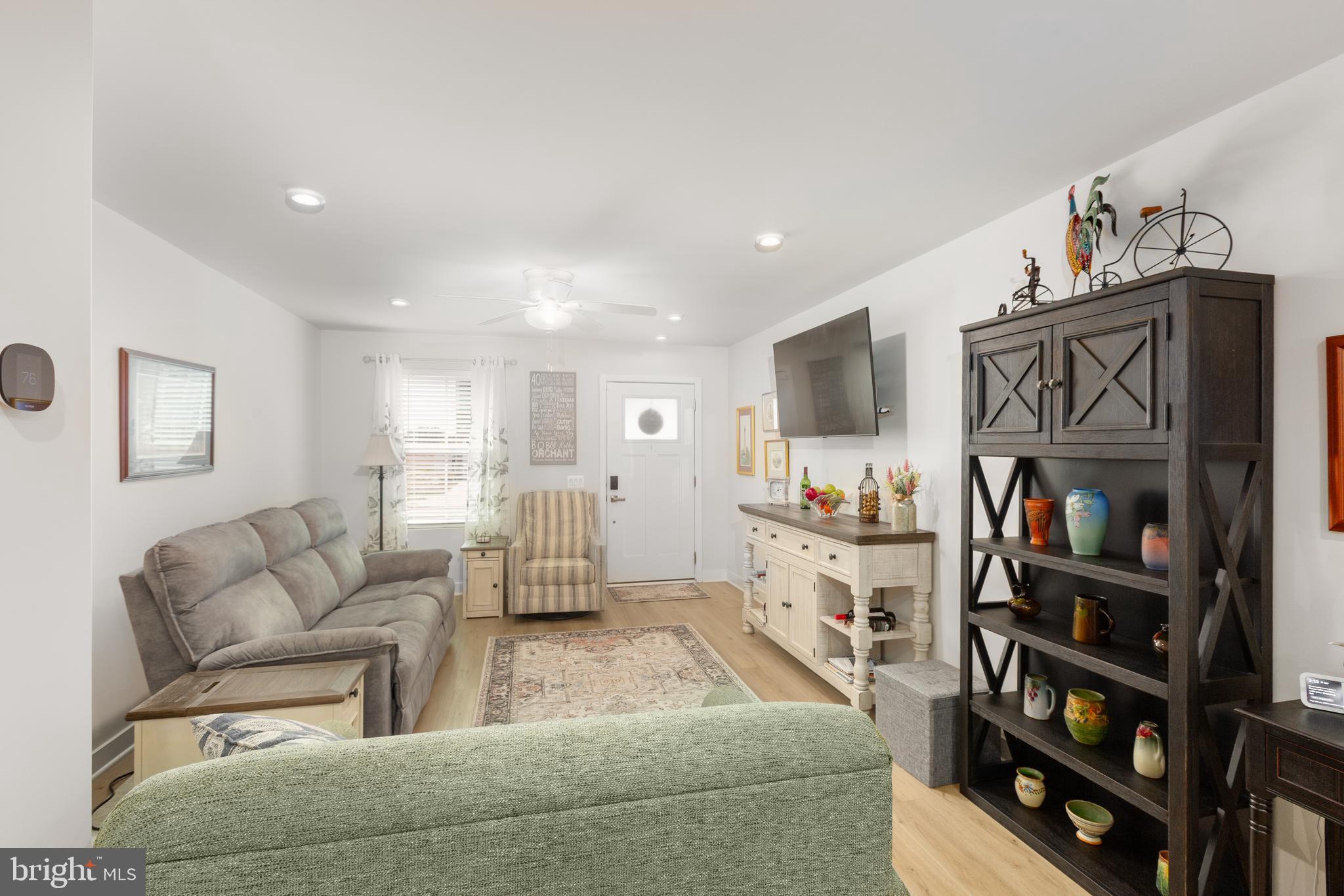 ALEXANDER'S CROSSING - Residential