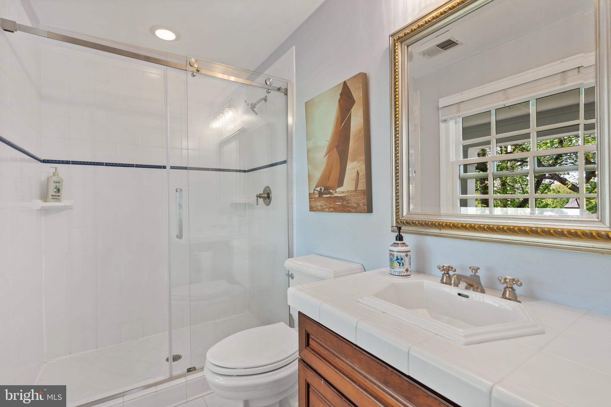 COUNTRY CLUB HILLS - Residential