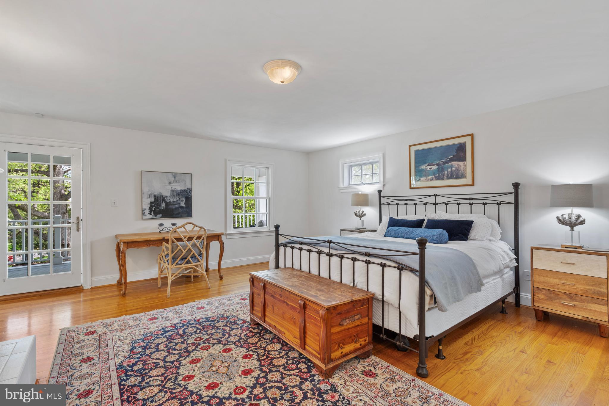 COUNTRY CLUB HILLS - Residential