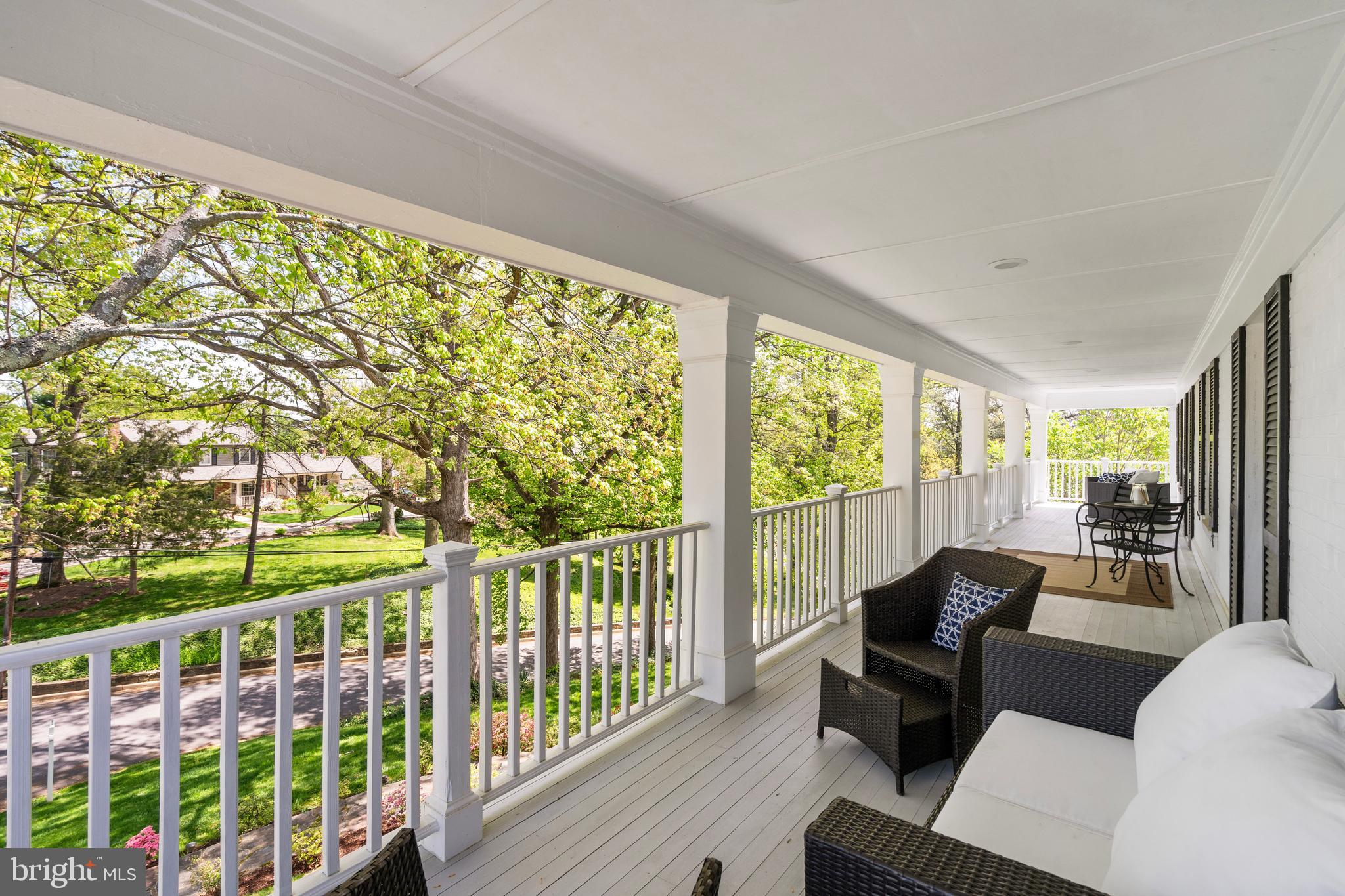 COUNTRY CLUB HILLS - Residential