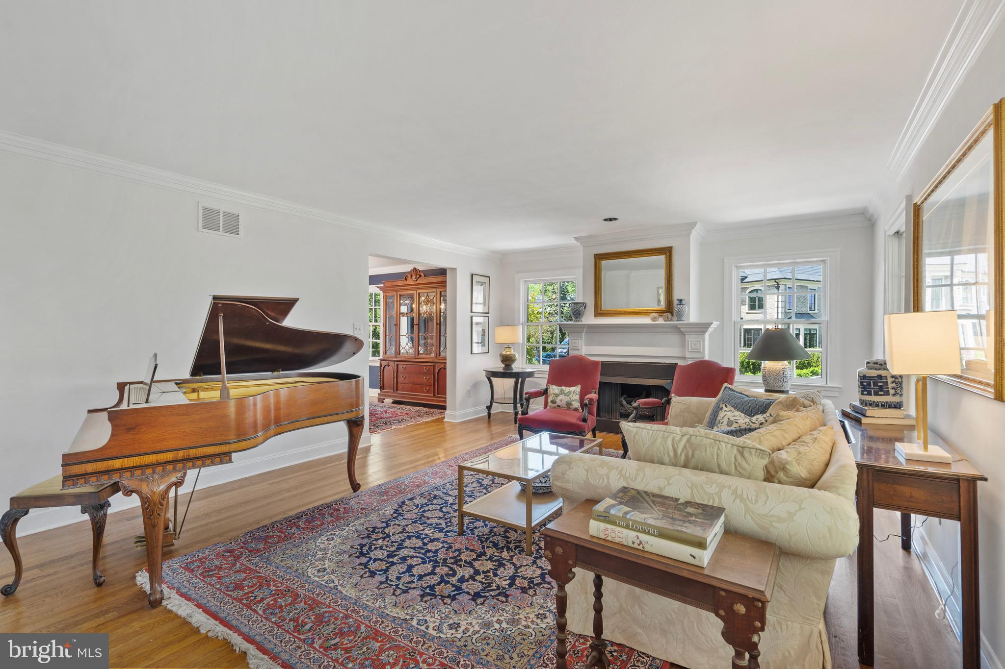 COUNTRY CLUB HILLS - Residential