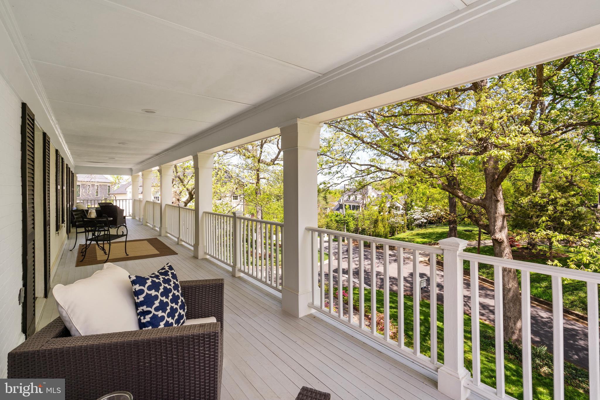 COUNTRY CLUB HILLS - Residential