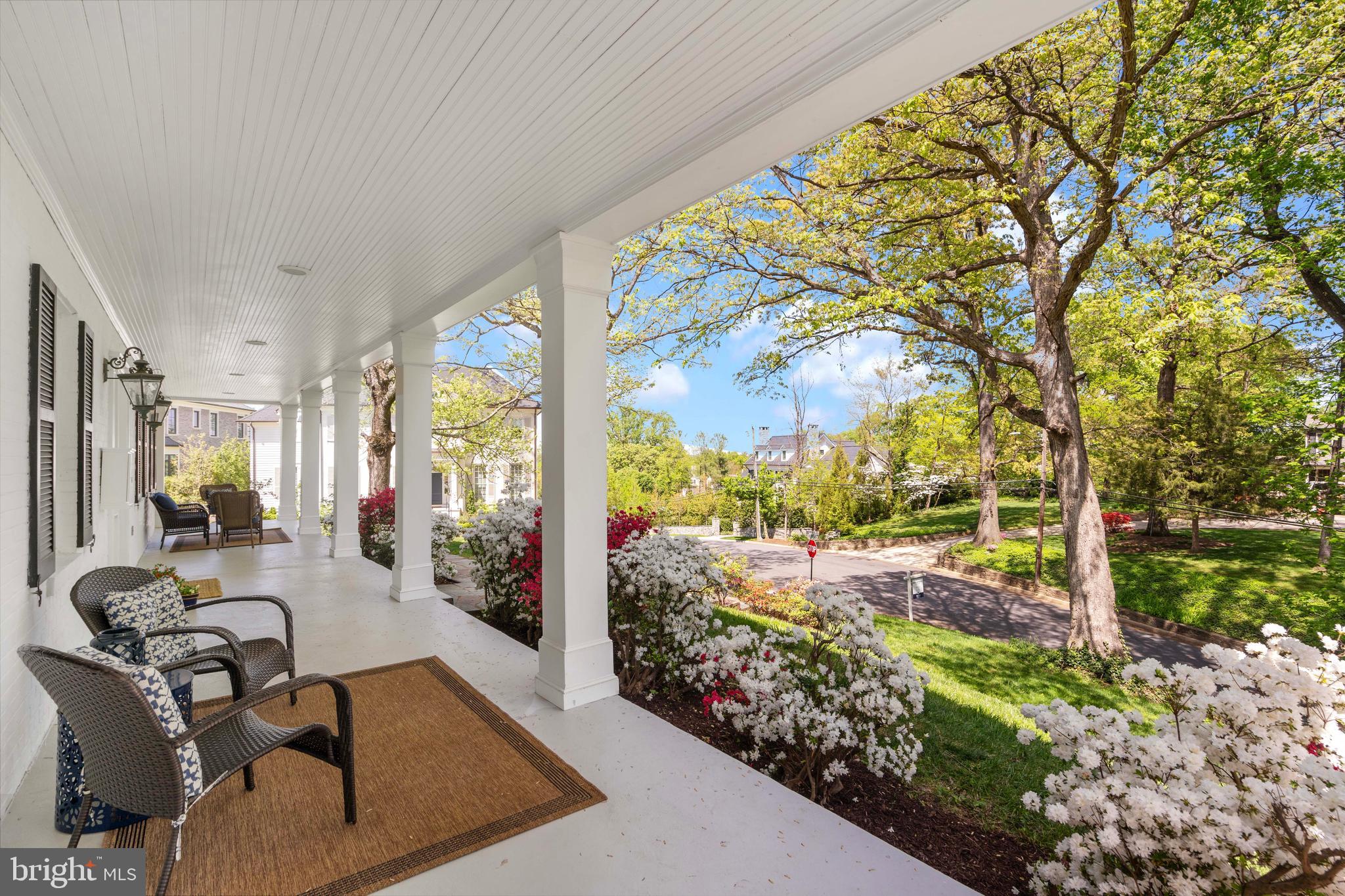 COUNTRY CLUB HILLS - Residential