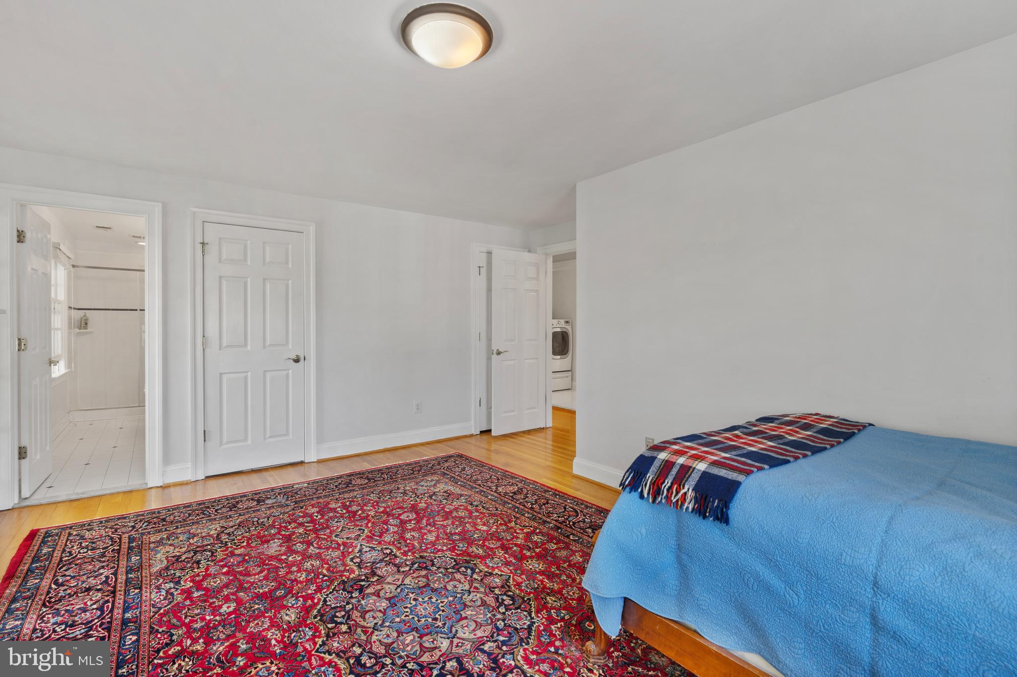 COUNTRY CLUB HILLS - Residential