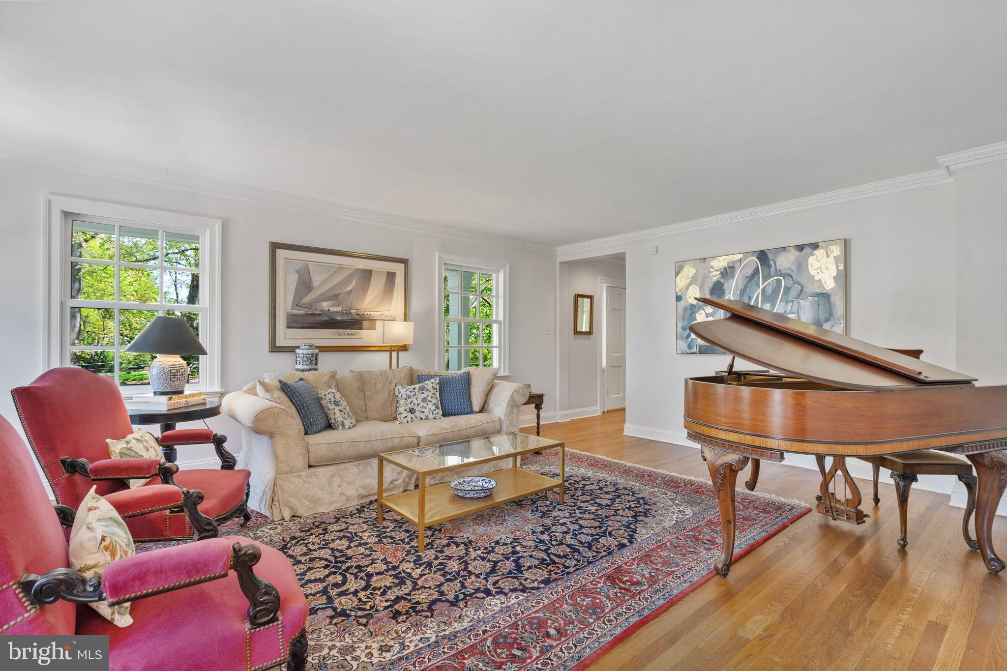 COUNTRY CLUB HILLS - Residential