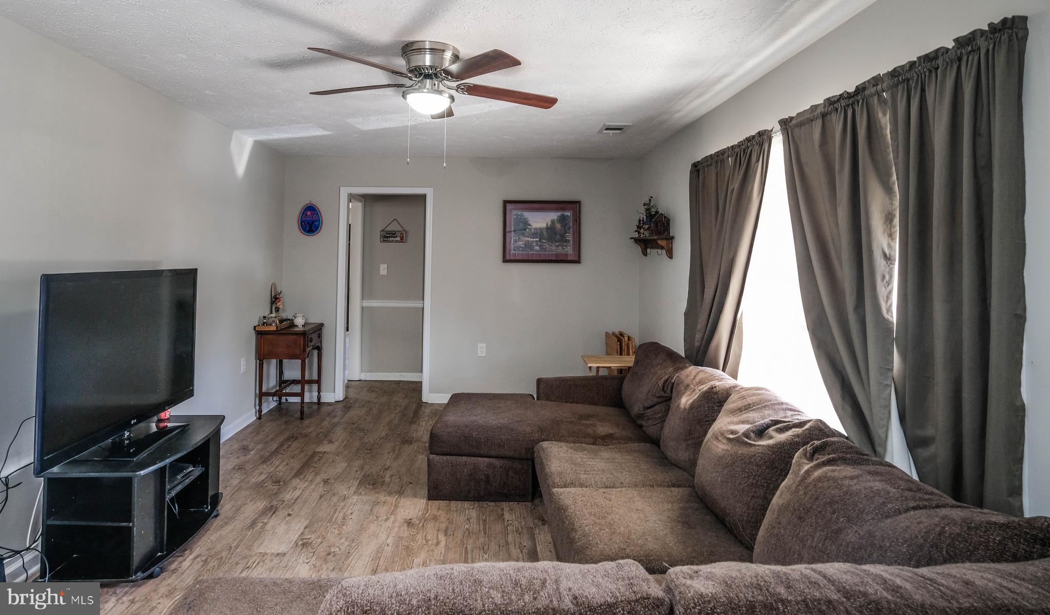 LAKE HOLIDAY ESTATES - Residential