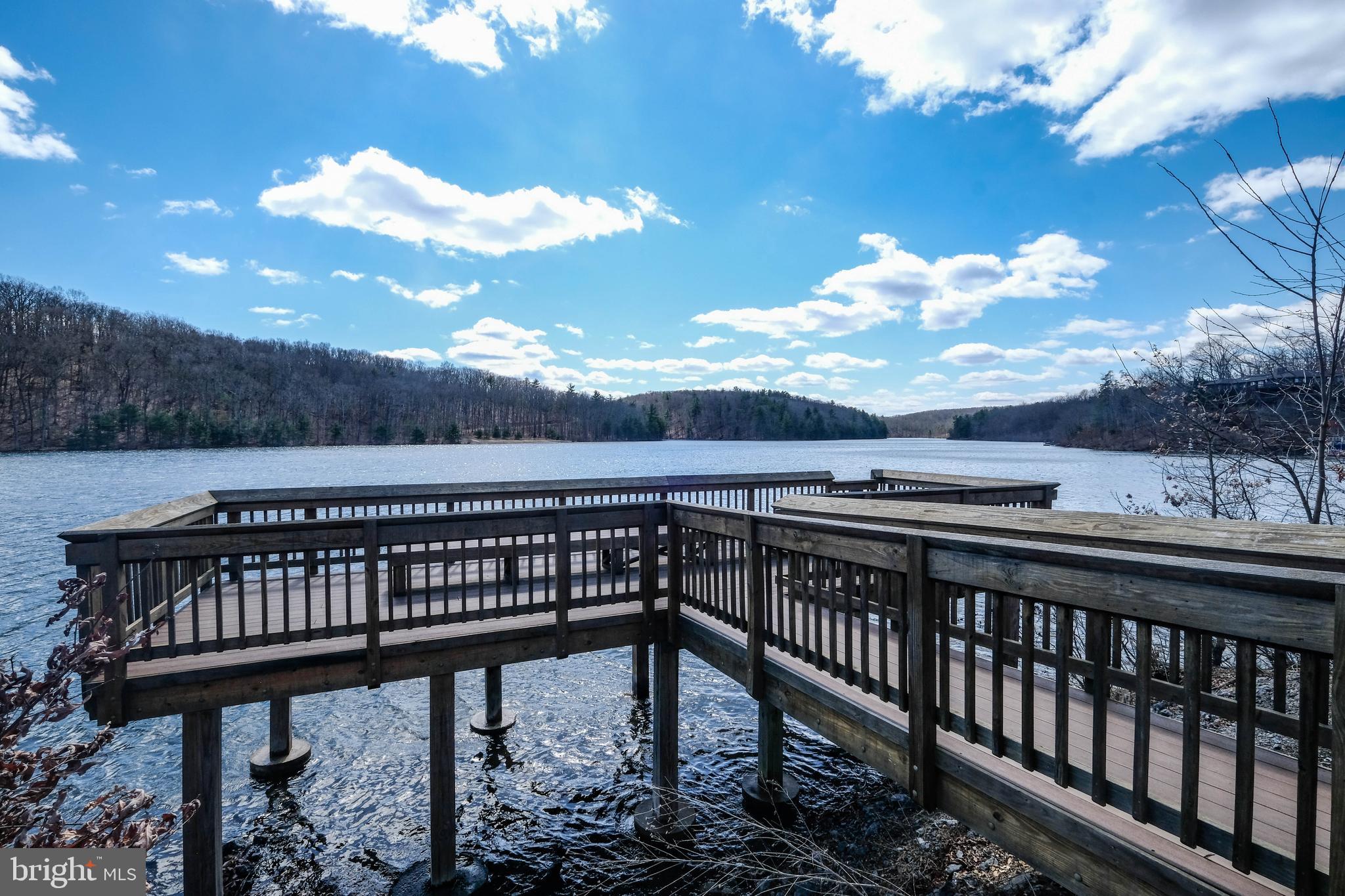 LAKE HOLIDAY ESTATES - Residential