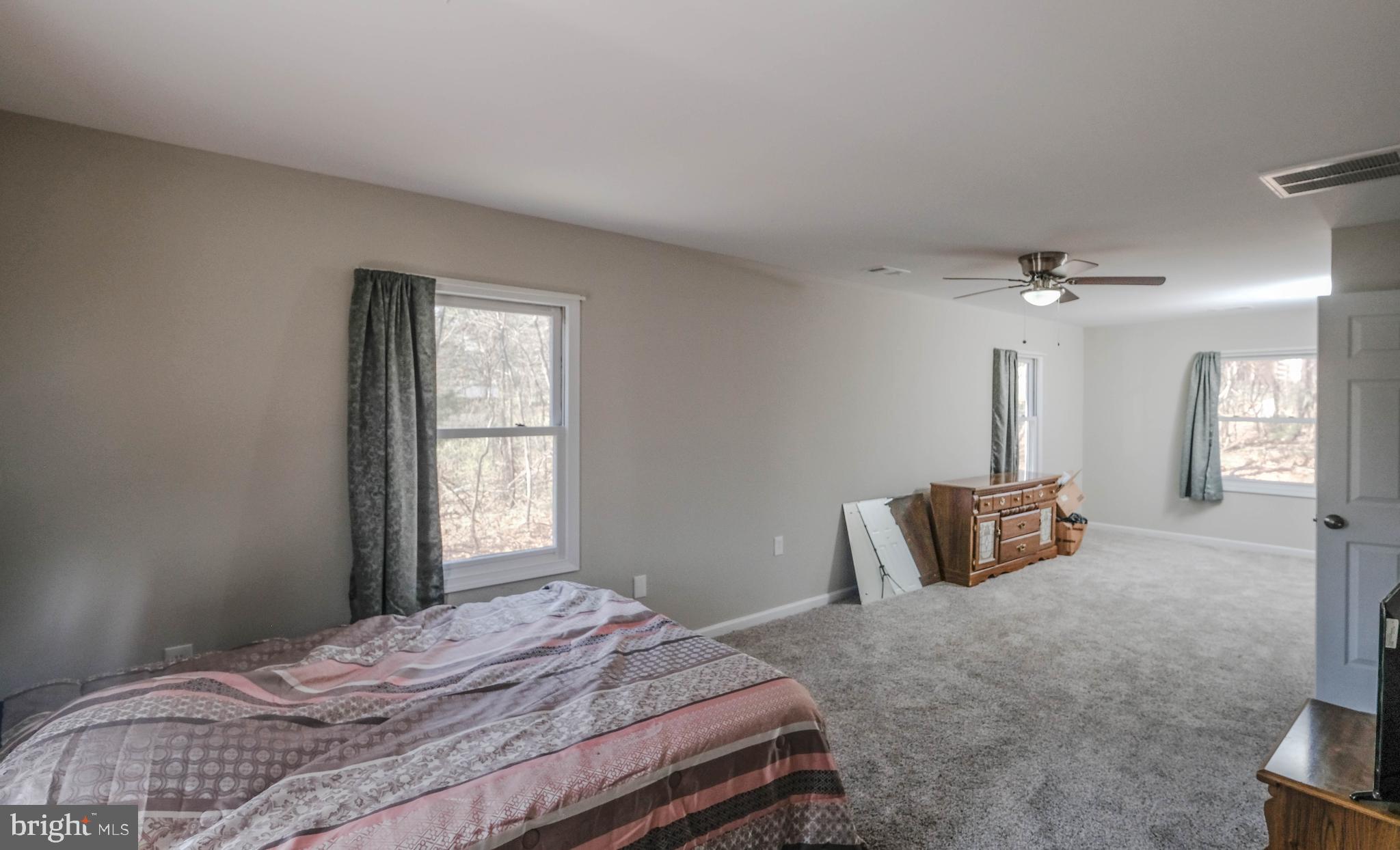 LAKE HOLIDAY ESTATES - Residential