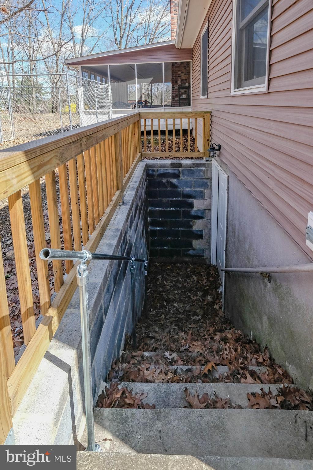 LAKE HOLIDAY ESTATES - Residential