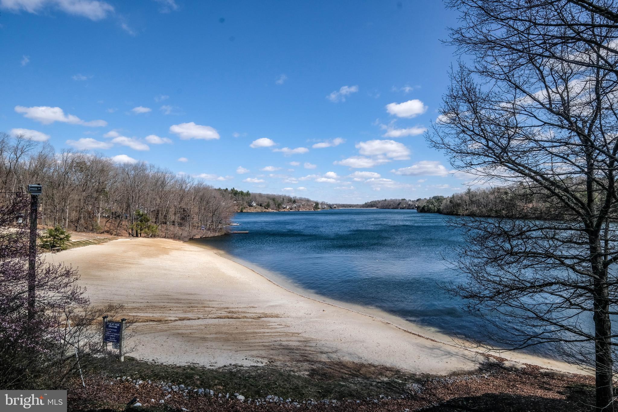 LAKE HOLIDAY ESTATES - Residential