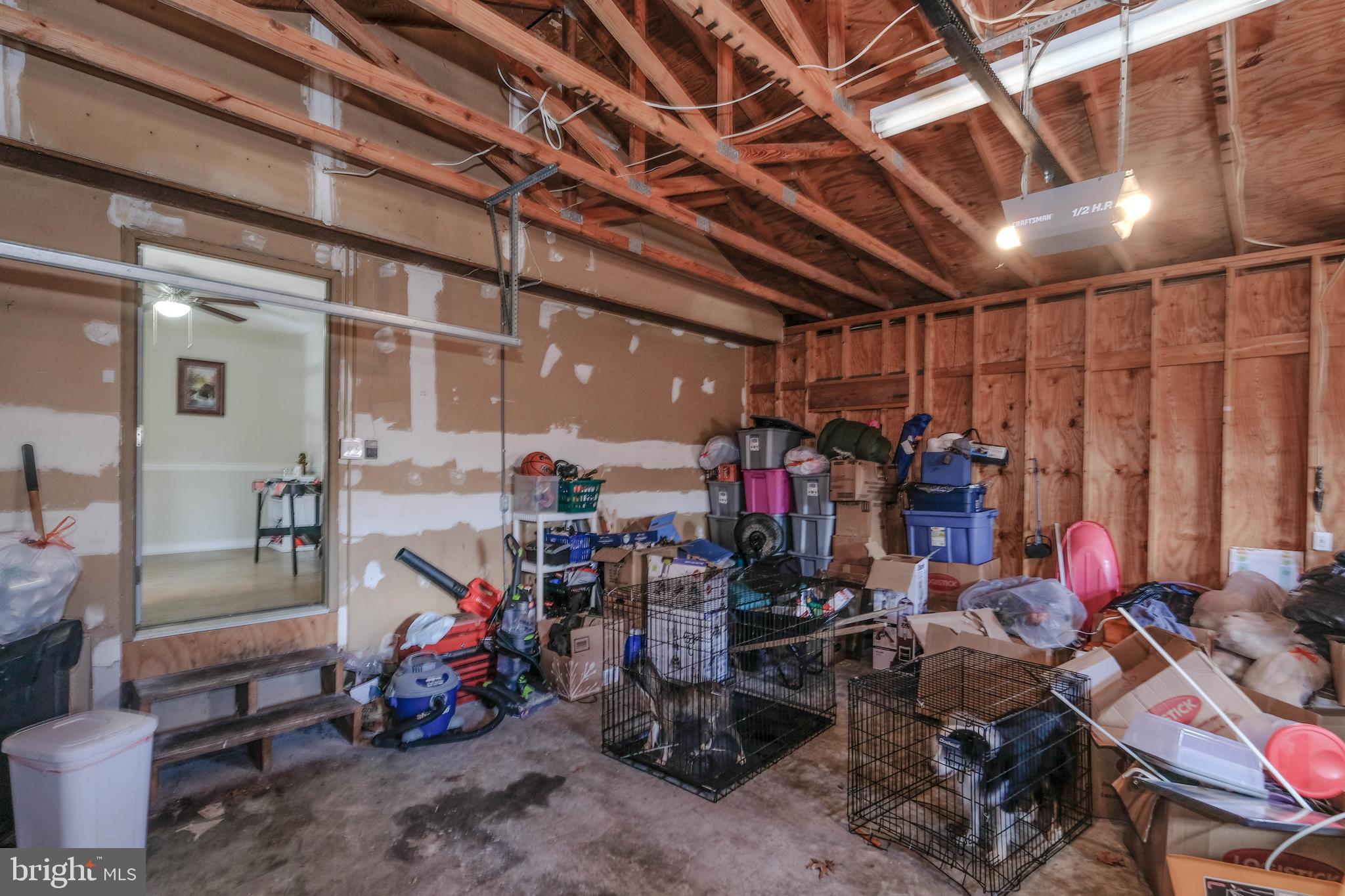 LAKE HOLIDAY ESTATES - Residential