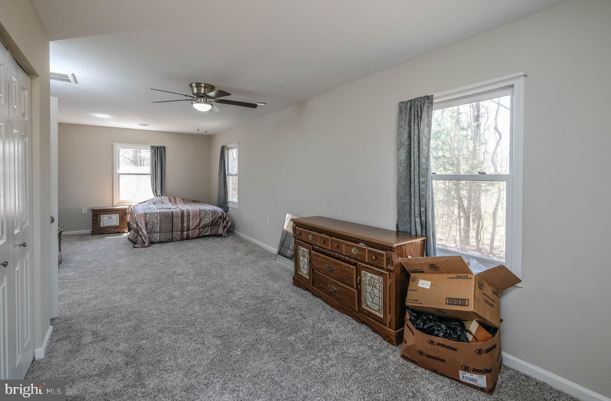 LAKE HOLIDAY ESTATES - Residential