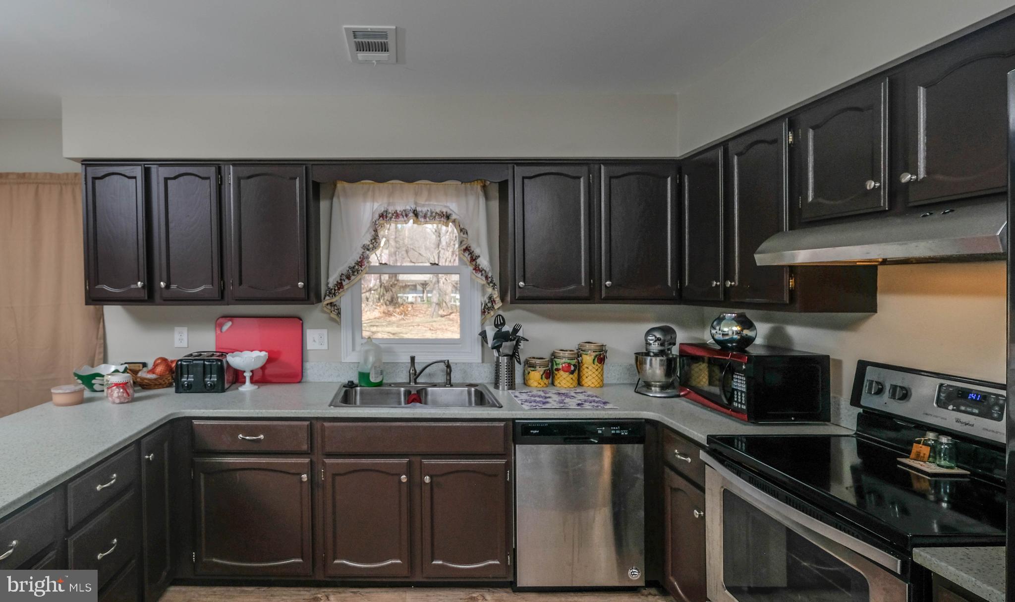 LAKE HOLIDAY ESTATES - Residential