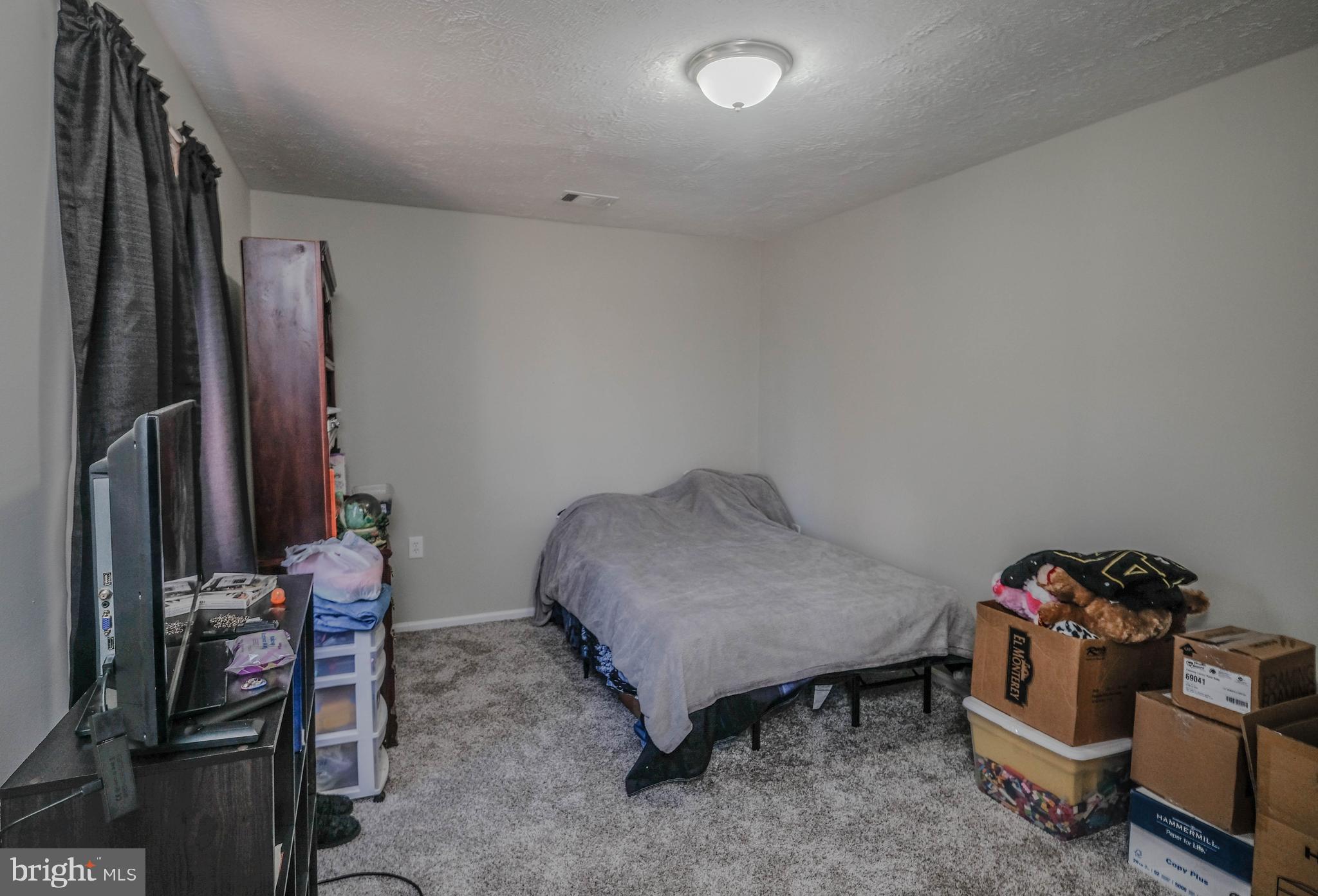 LAKE HOLIDAY ESTATES - Residential