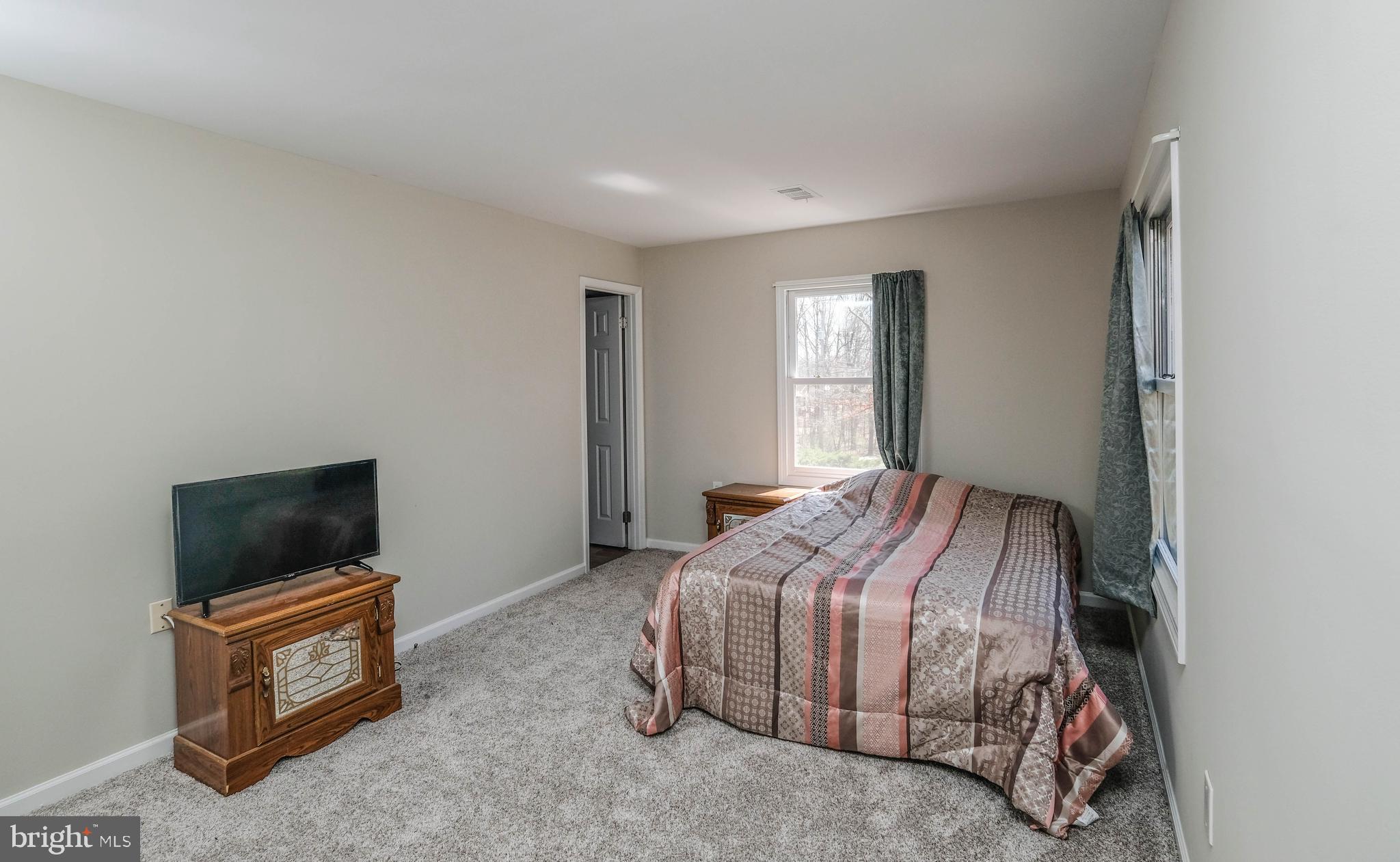 LAKE HOLIDAY ESTATES - Residential