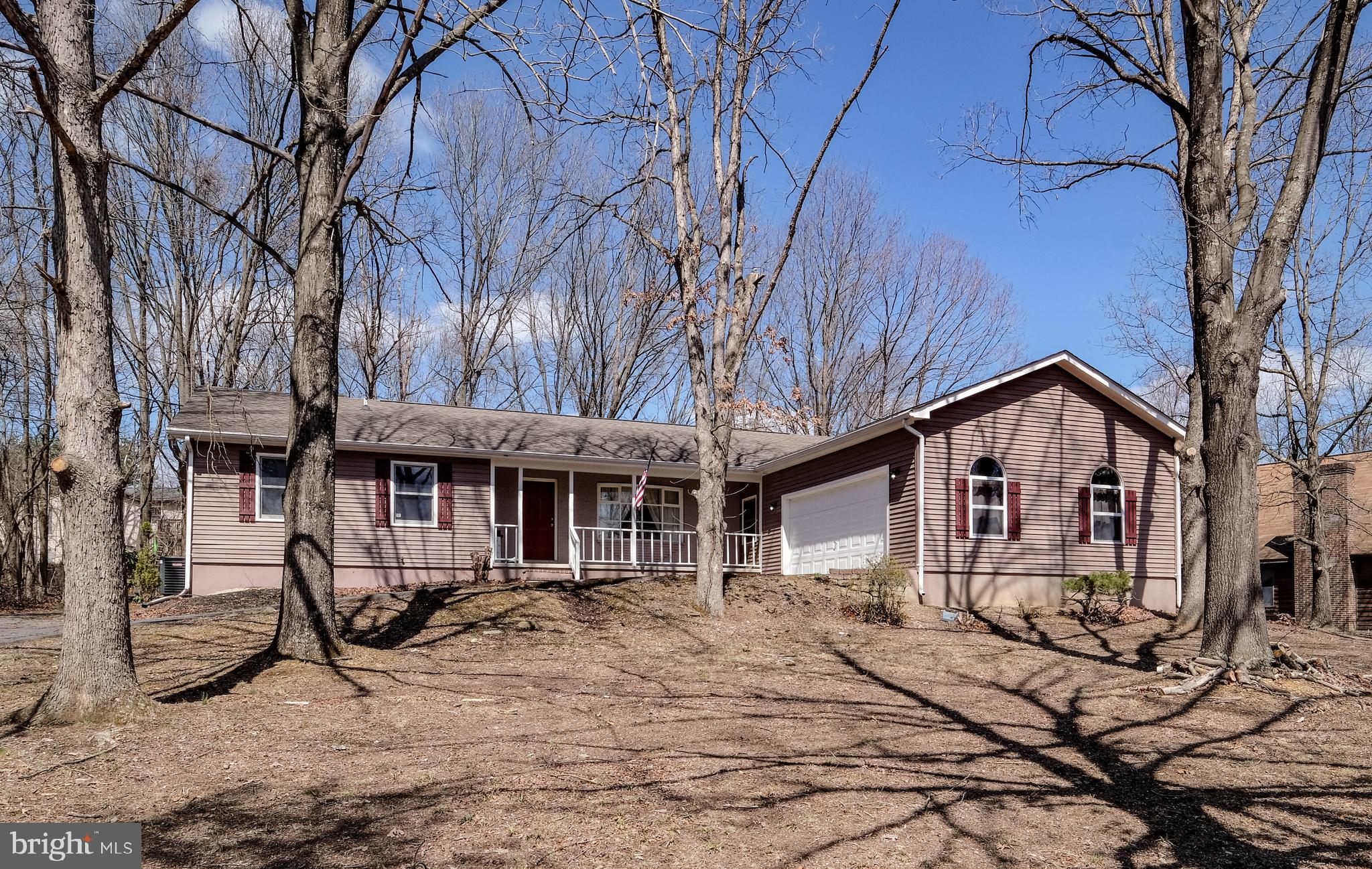 LAKE HOLIDAY ESTATES - Residential