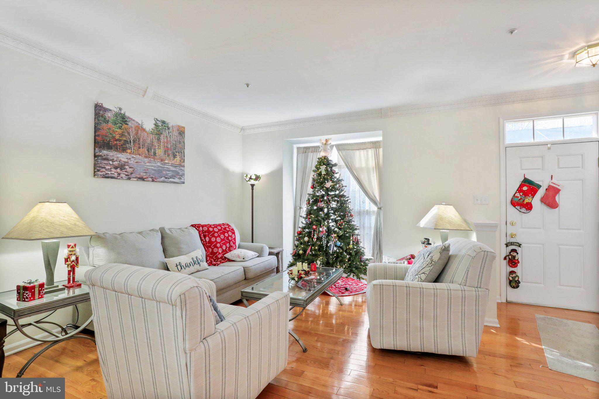 CLOVERLEAF - Residential