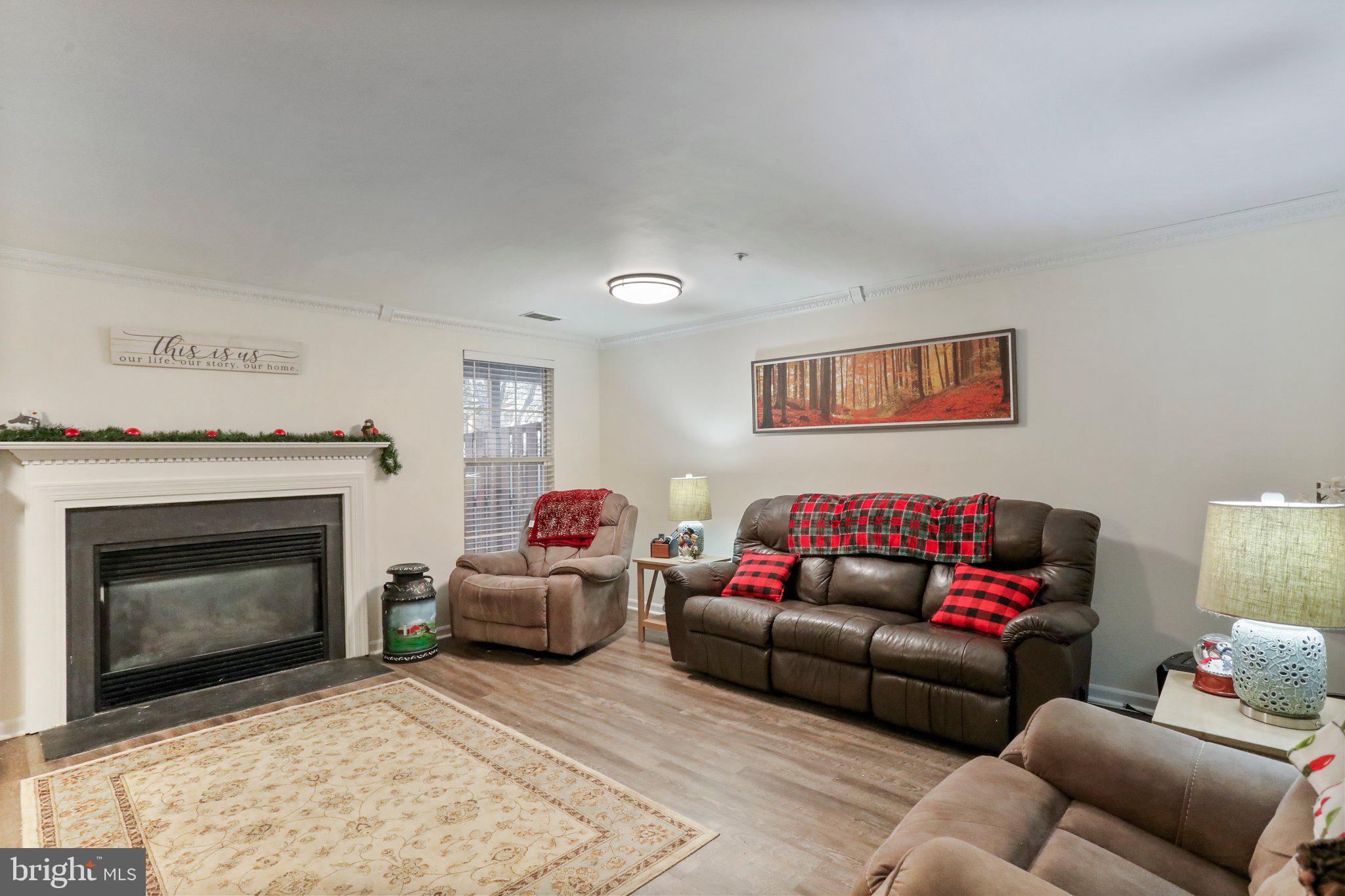 CLOVERLEAF - Residential