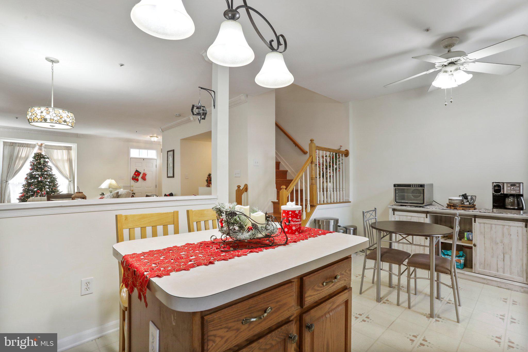 CLOVERLEAF - Residential