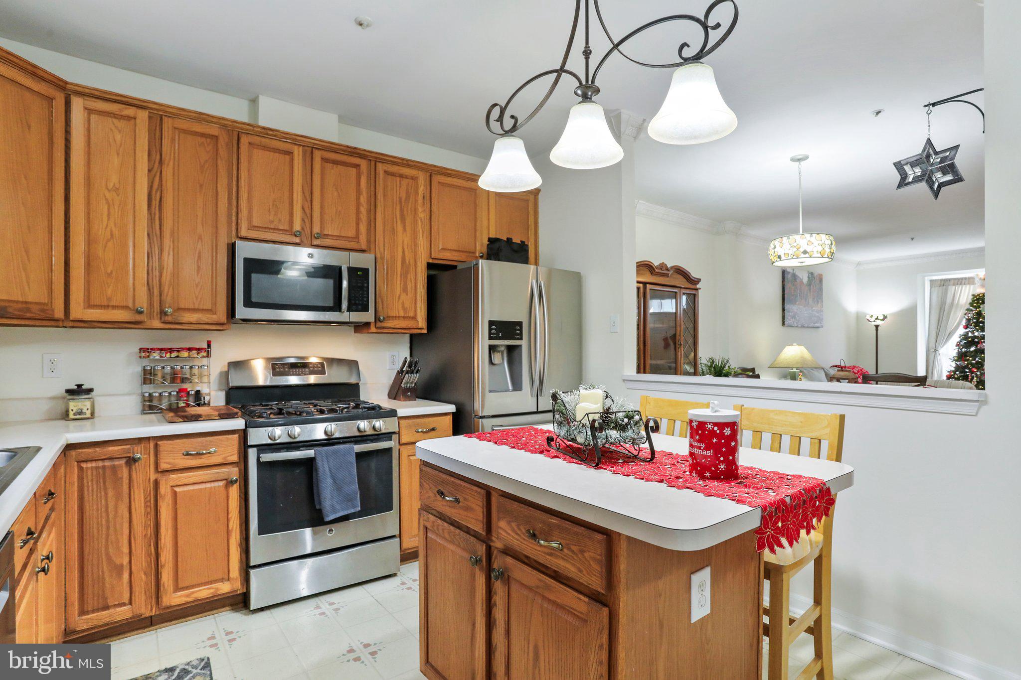 CLOVERLEAF - Residential