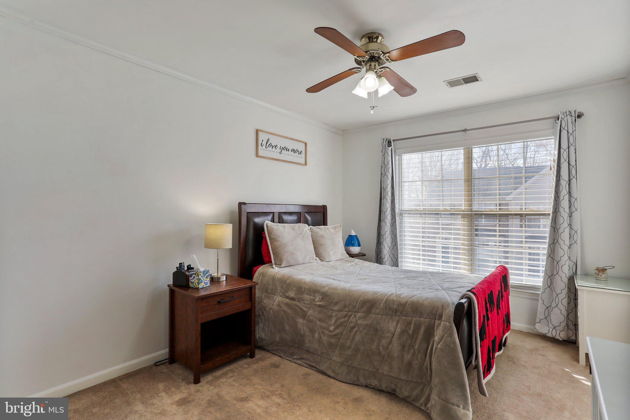 CLOVERLEAF - Residential