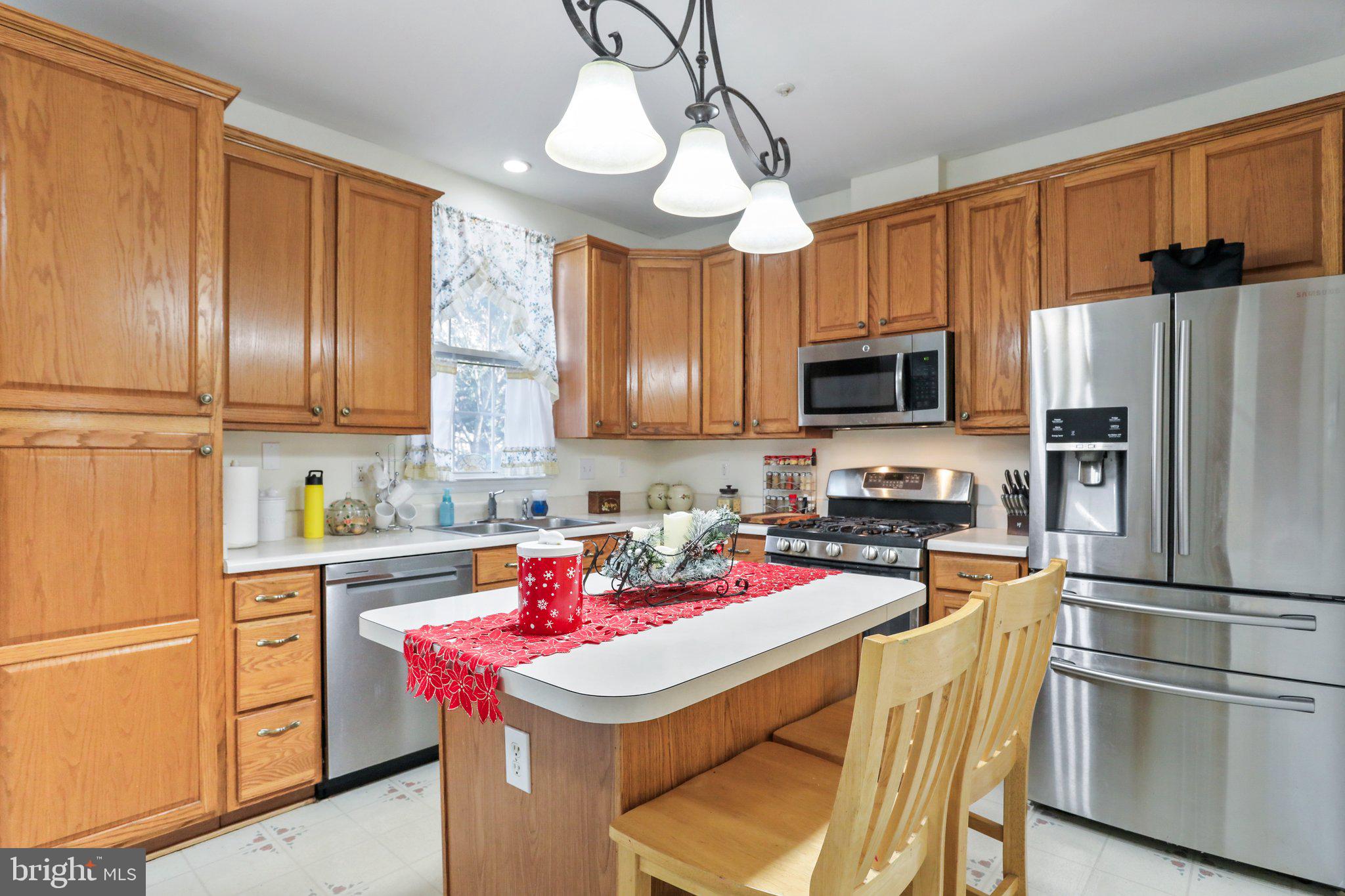 CLOVERLEAF - Residential