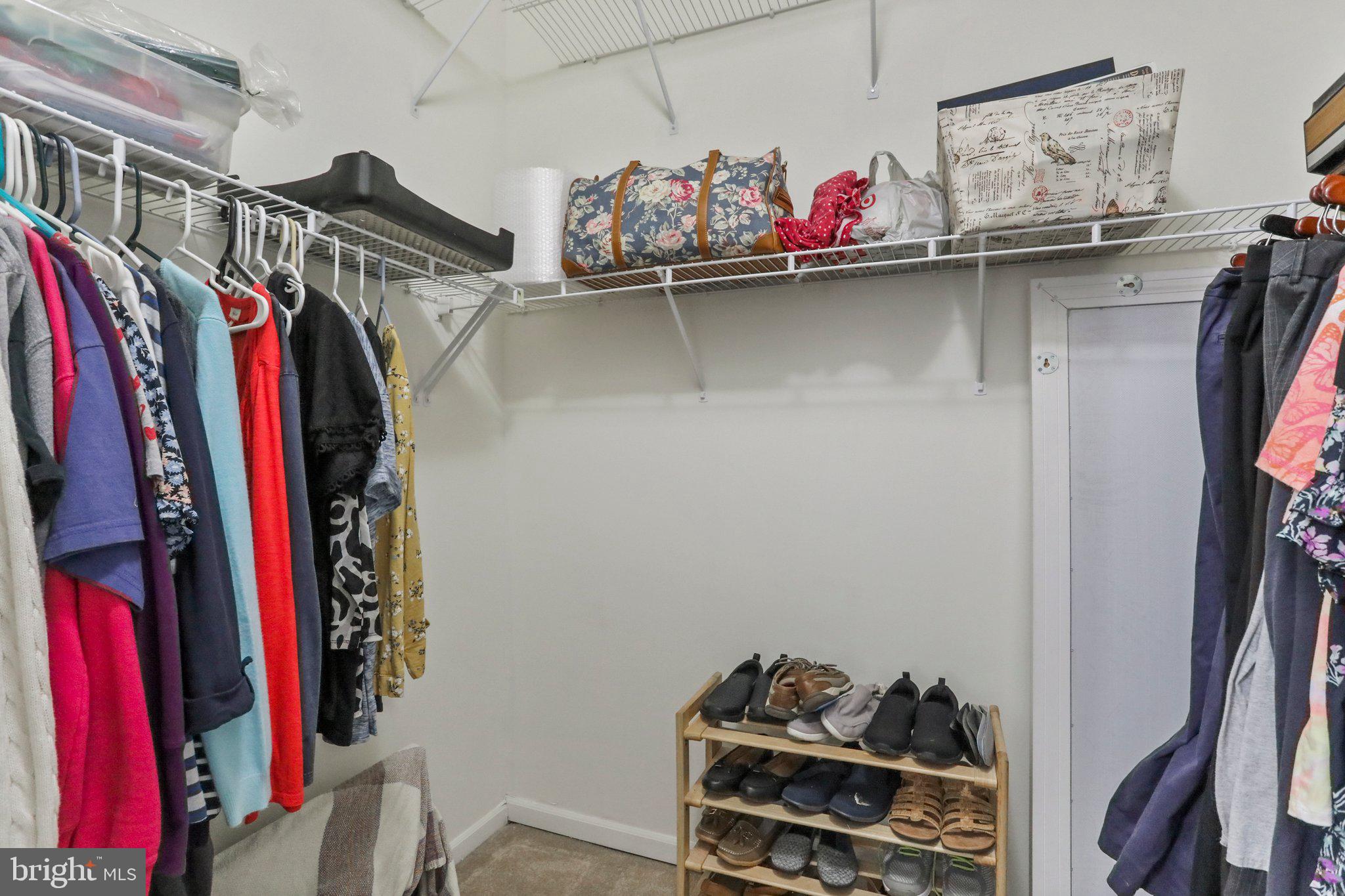 CLOVERLEAF - Residential