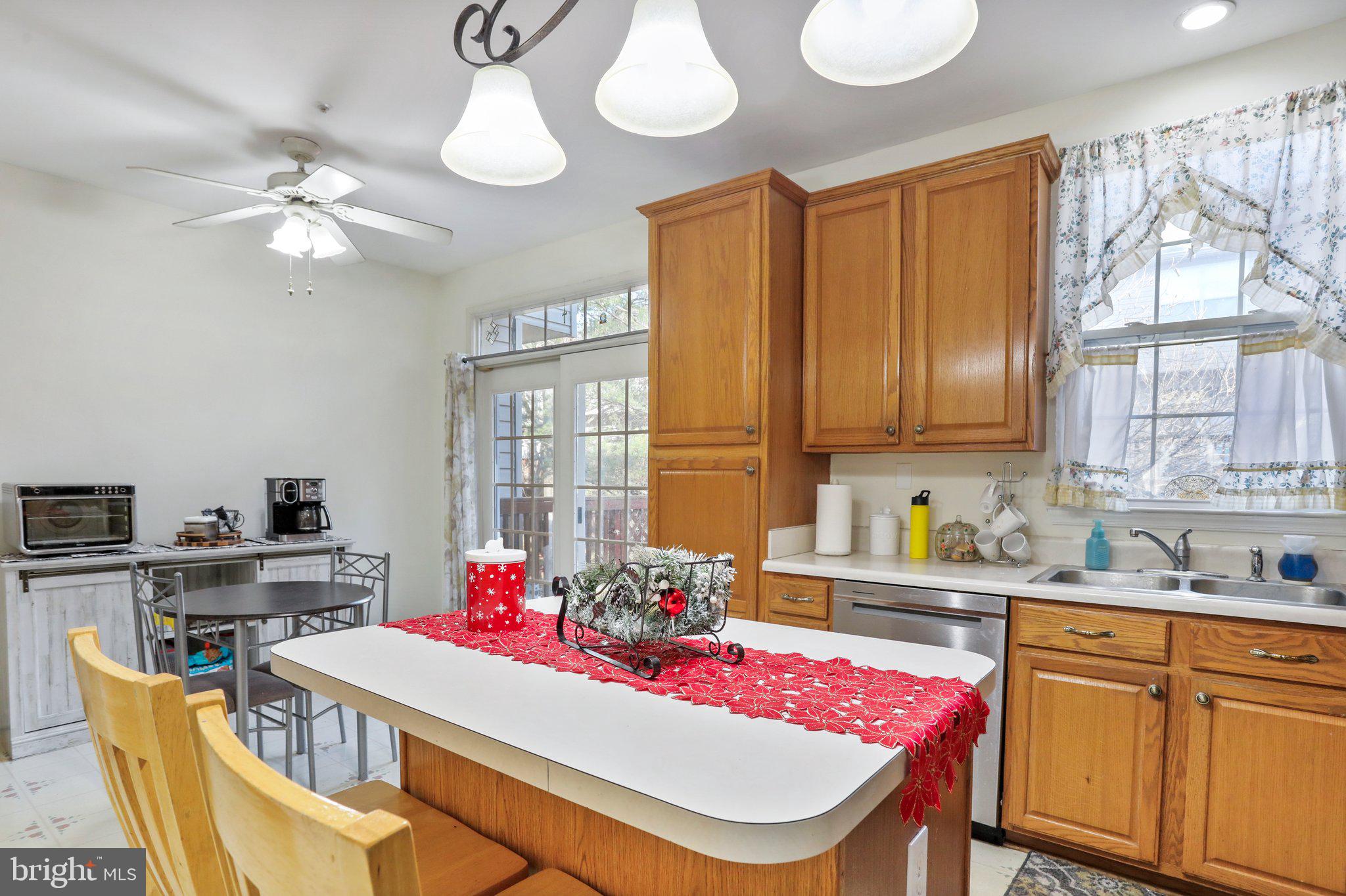 CLOVERLEAF - Residential